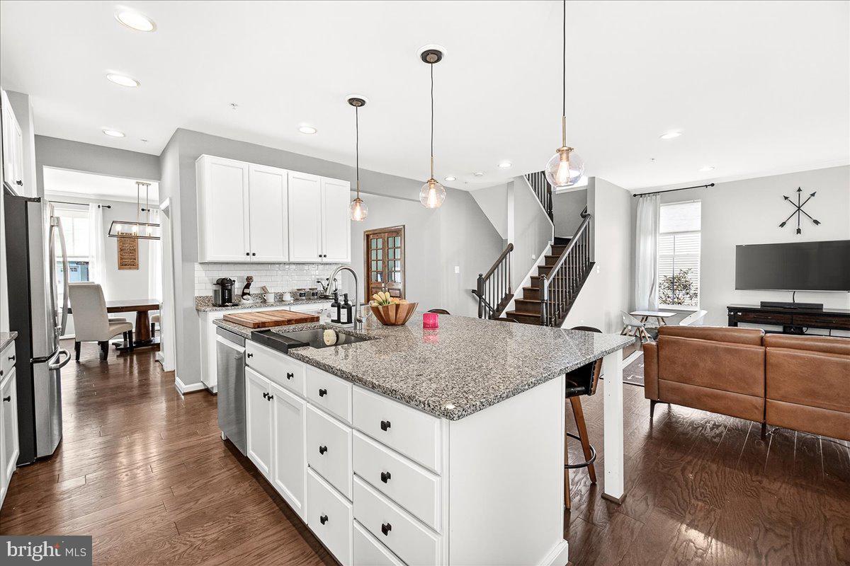 TALLYN RIDGE - Residential