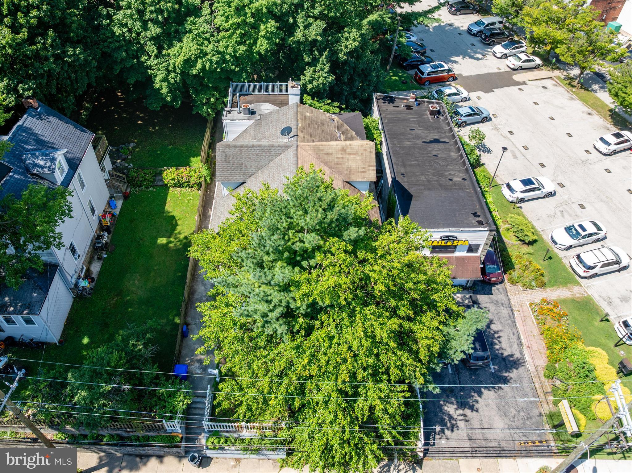558 E CHURCH ROAD