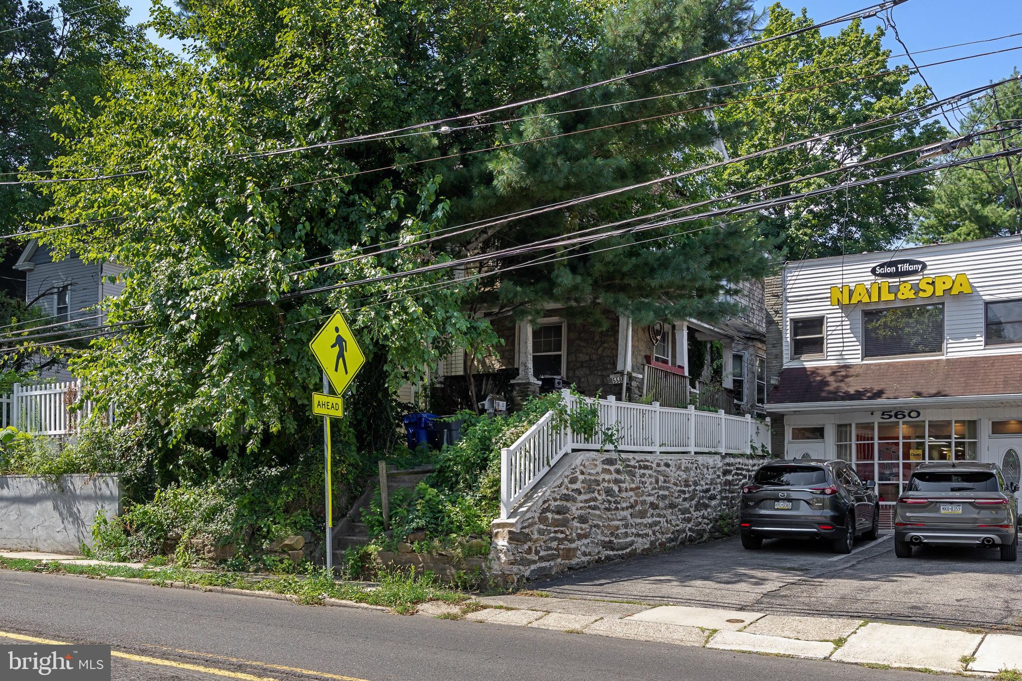 558 E CHURCH ROAD