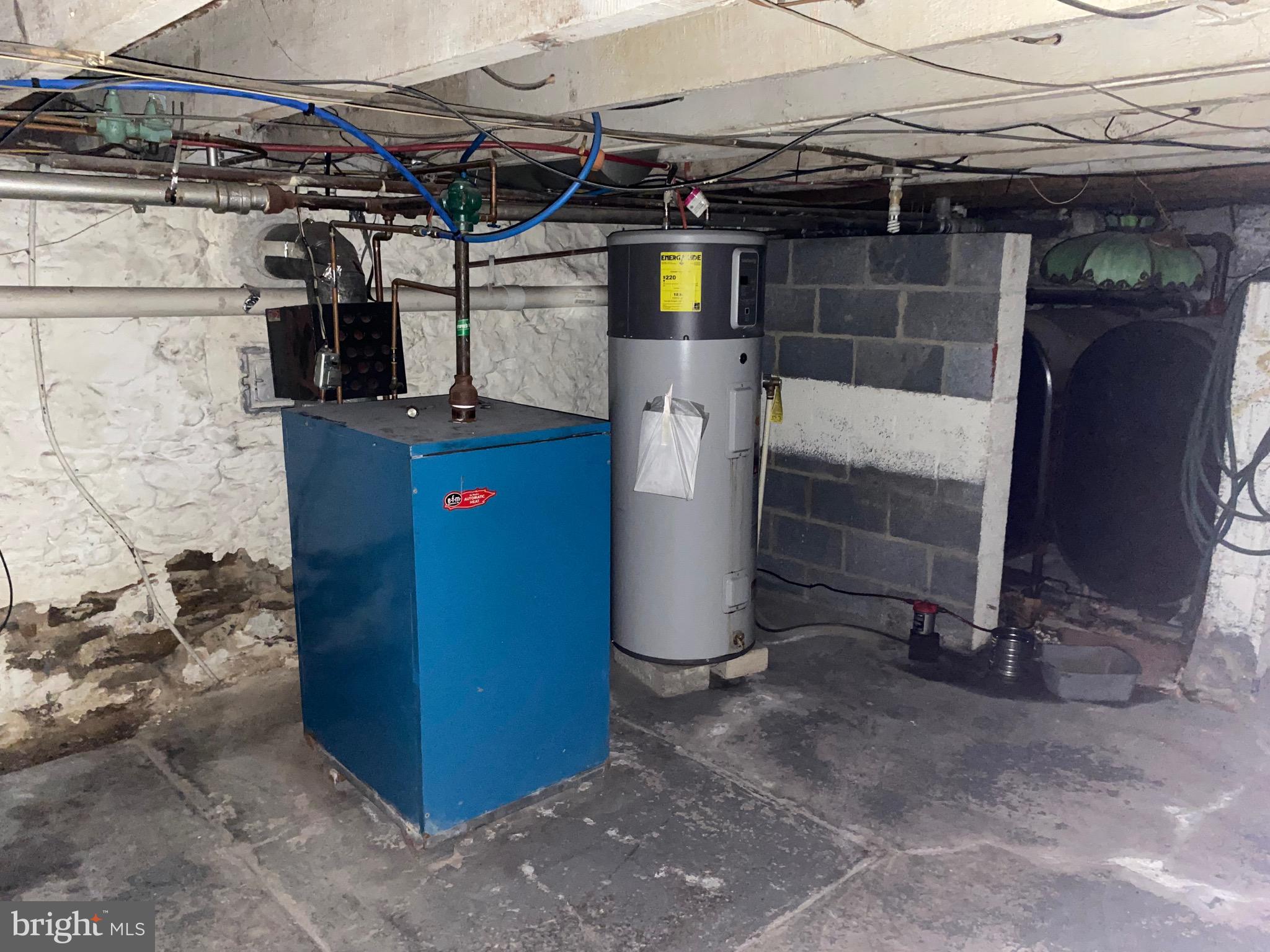 GIRARDVILLE - Residential