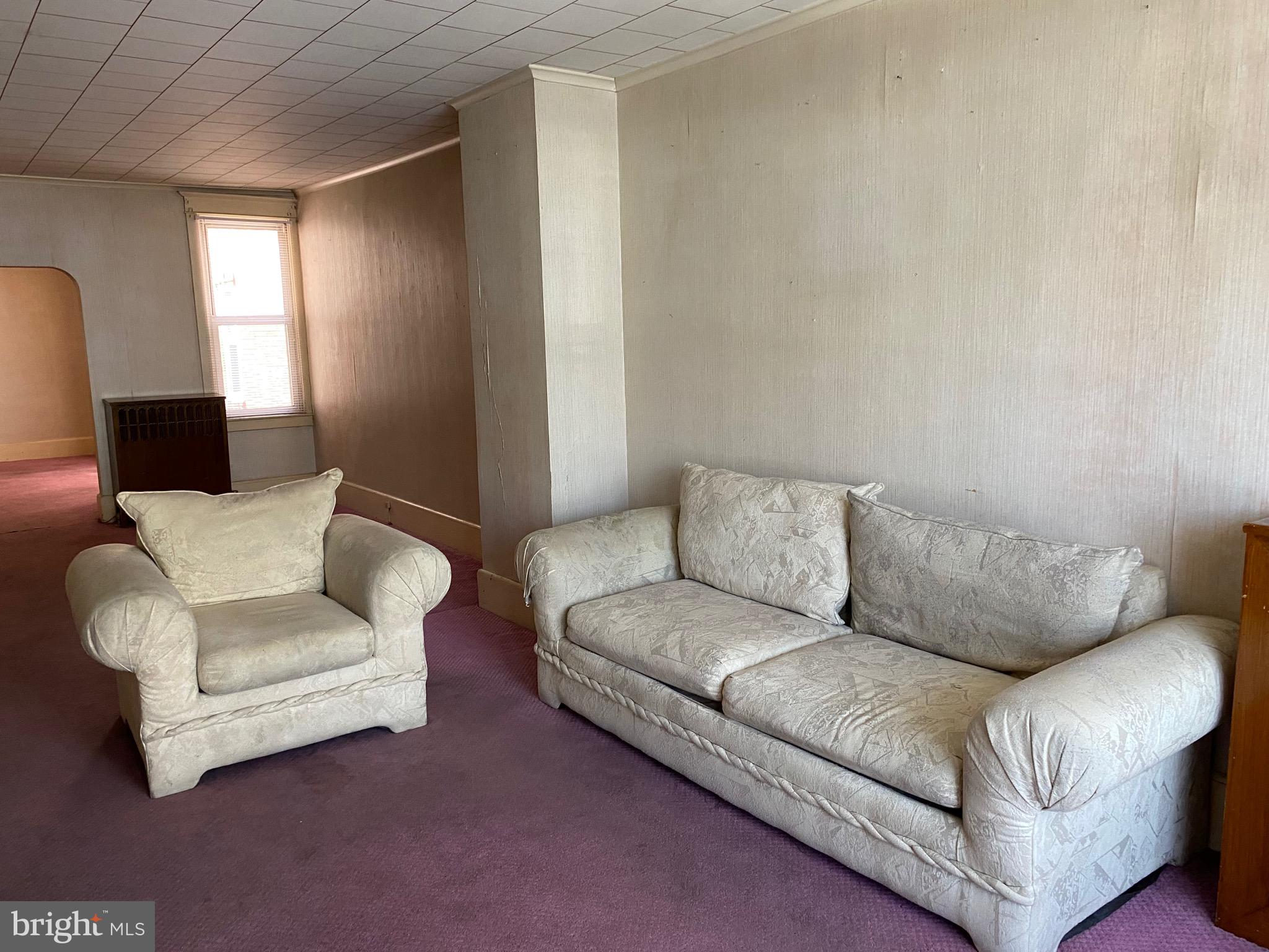 GIRARDVILLE - Residential