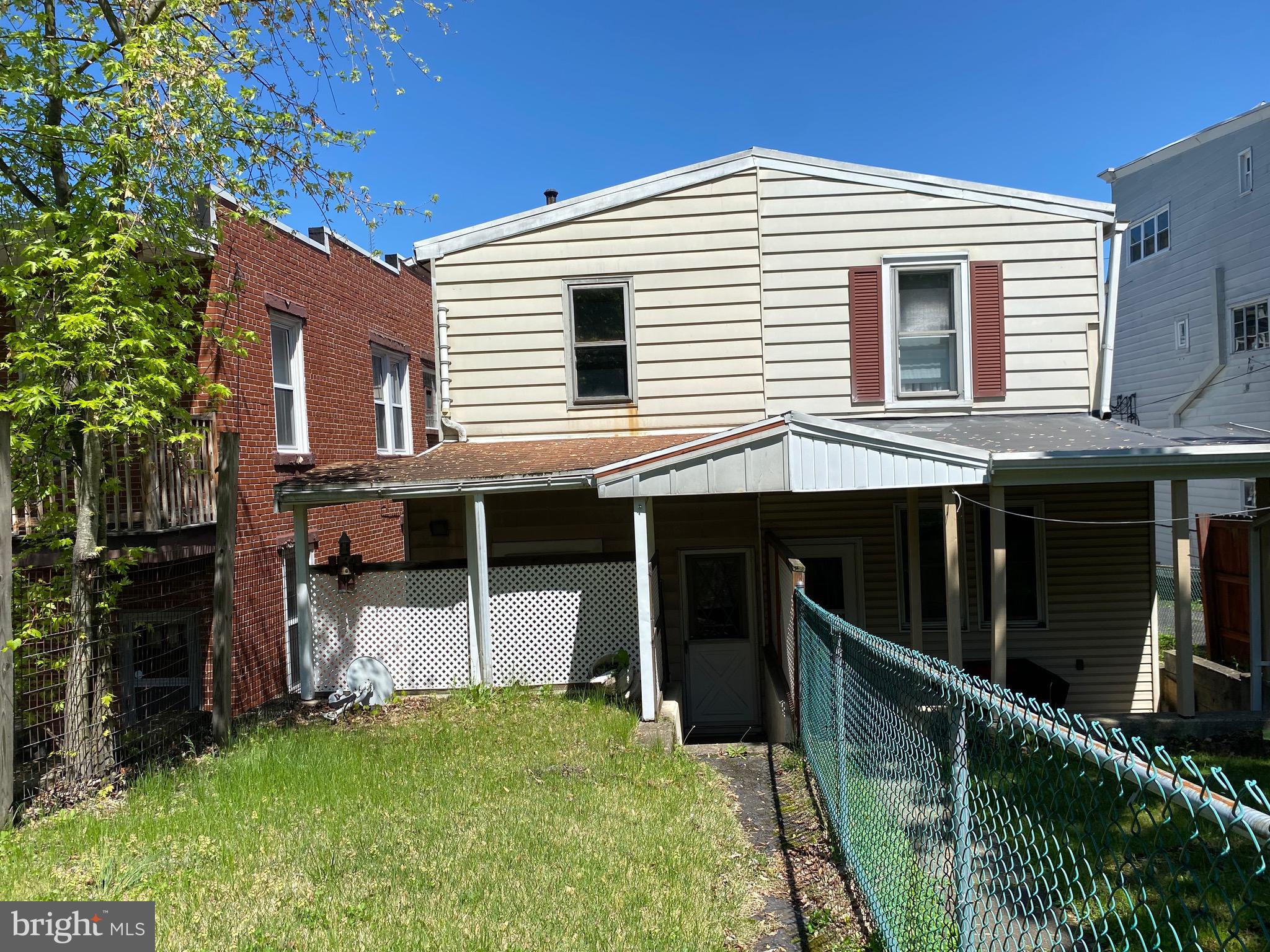 GIRARDVILLE - Residential