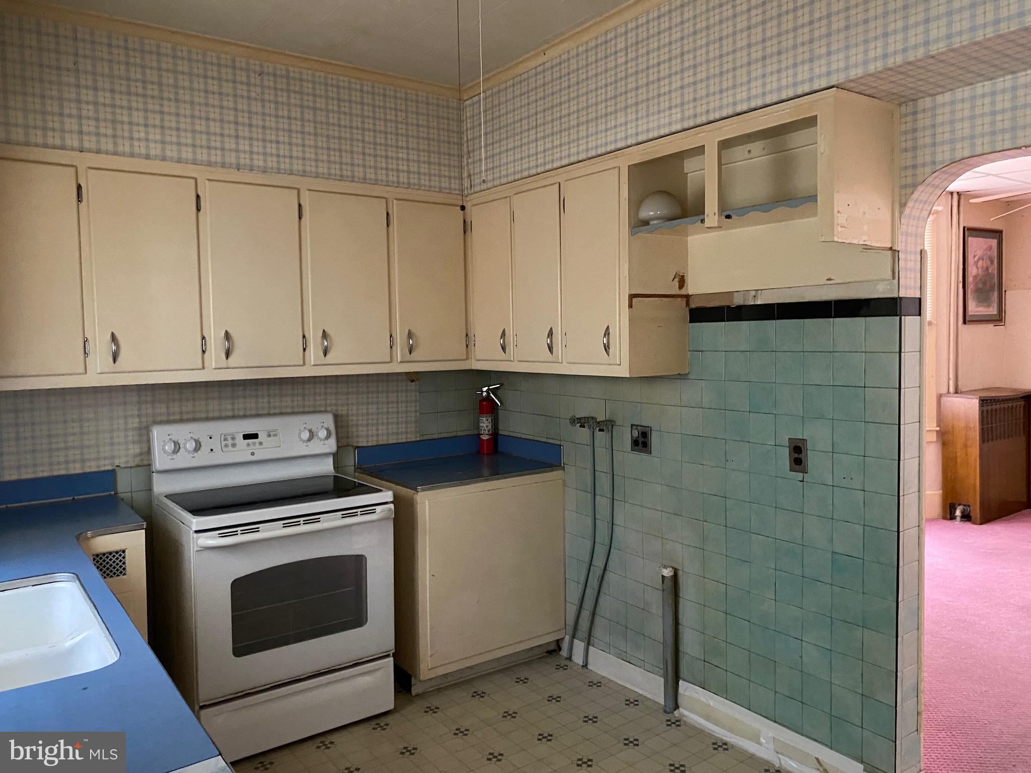 GIRARDVILLE - Residential