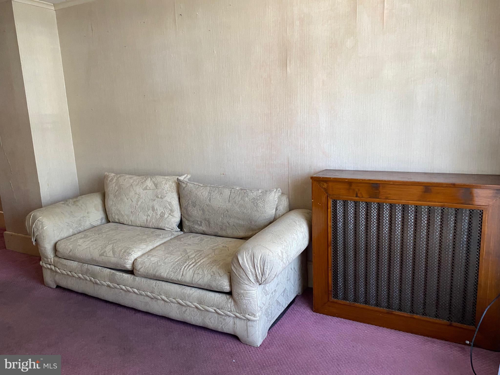 GIRARDVILLE - Residential