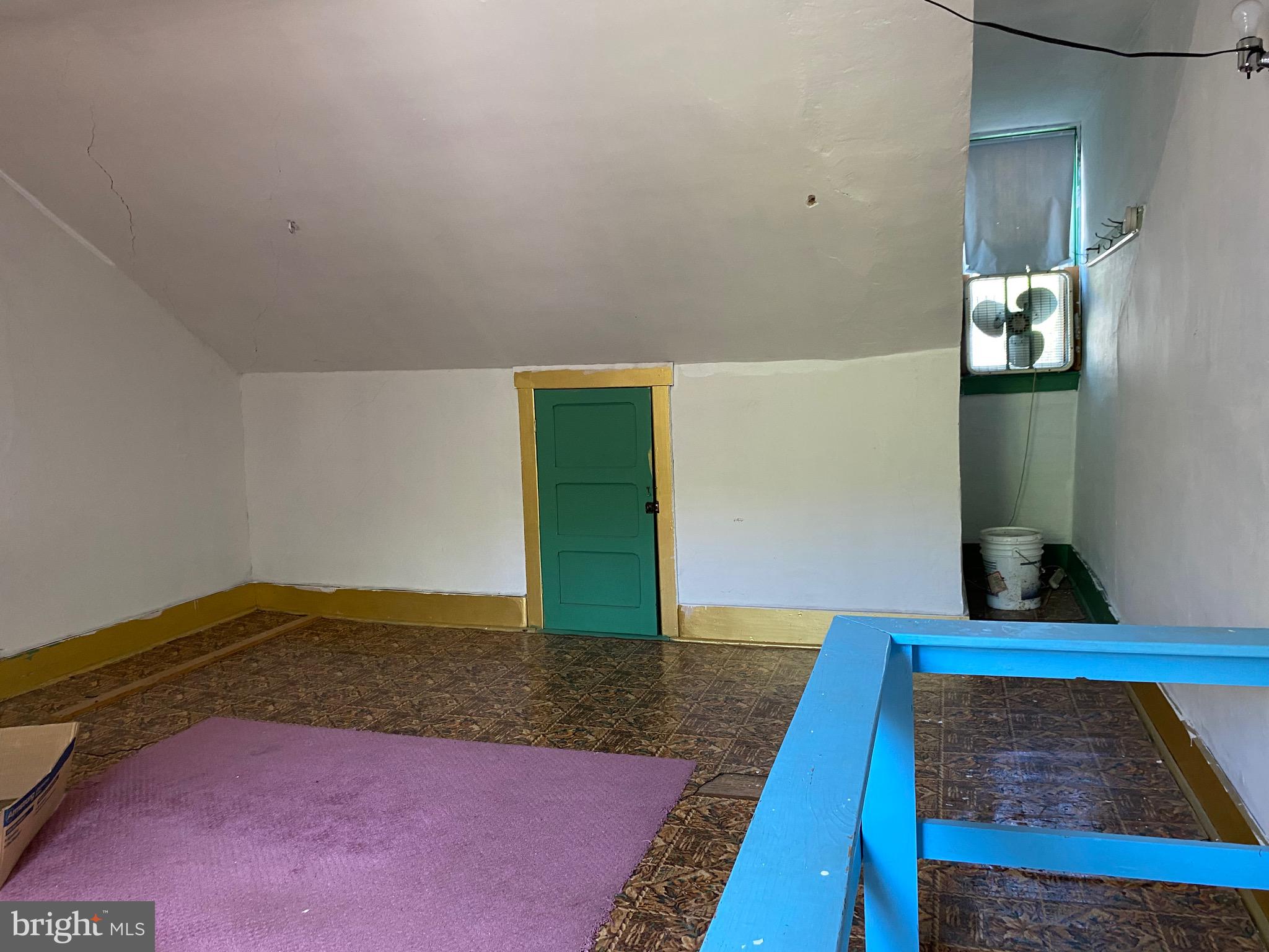 GIRARDVILLE - Residential