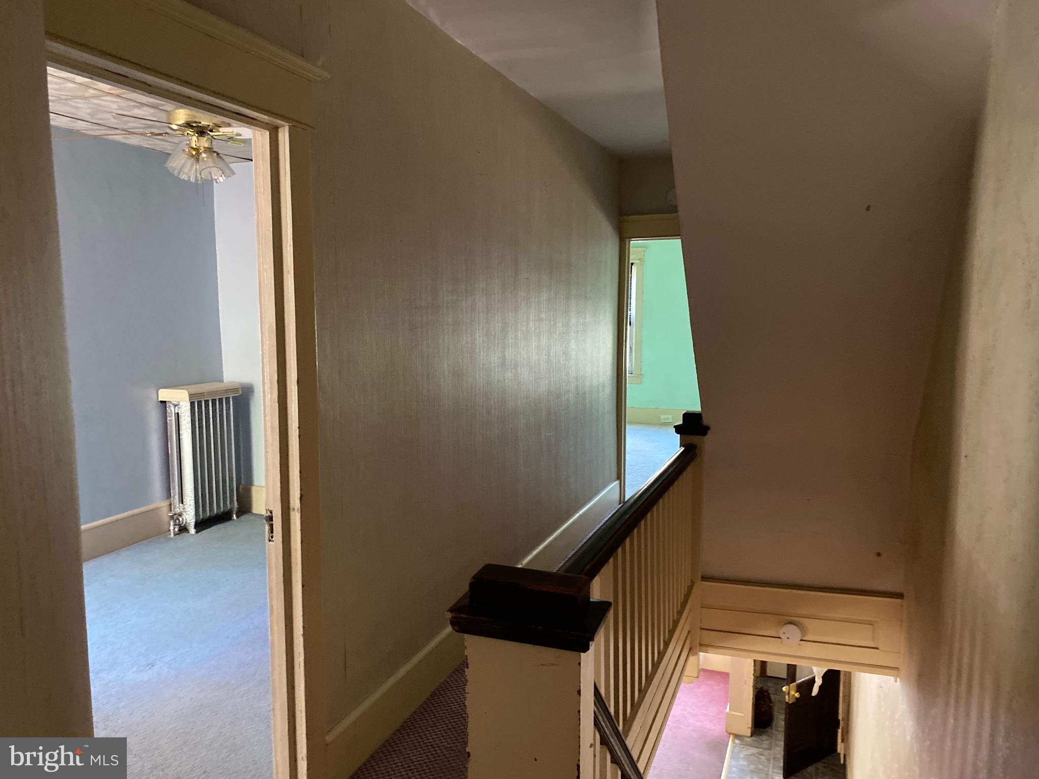 GIRARDVILLE - Residential