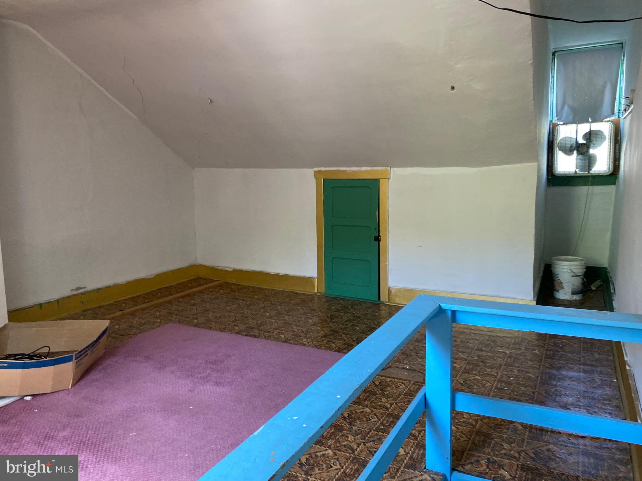 GIRARDVILLE - Residential