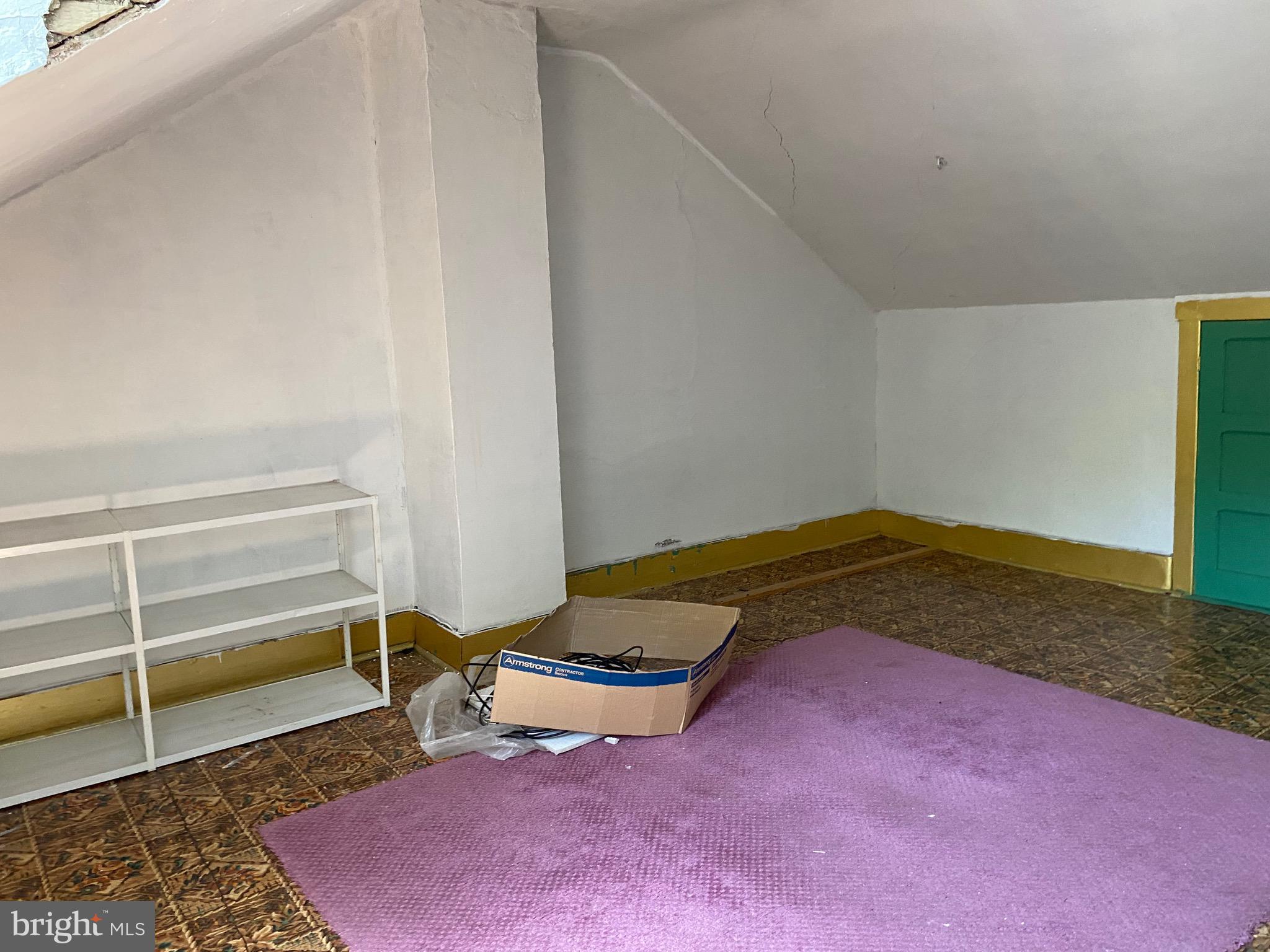 GIRARDVILLE - Residential