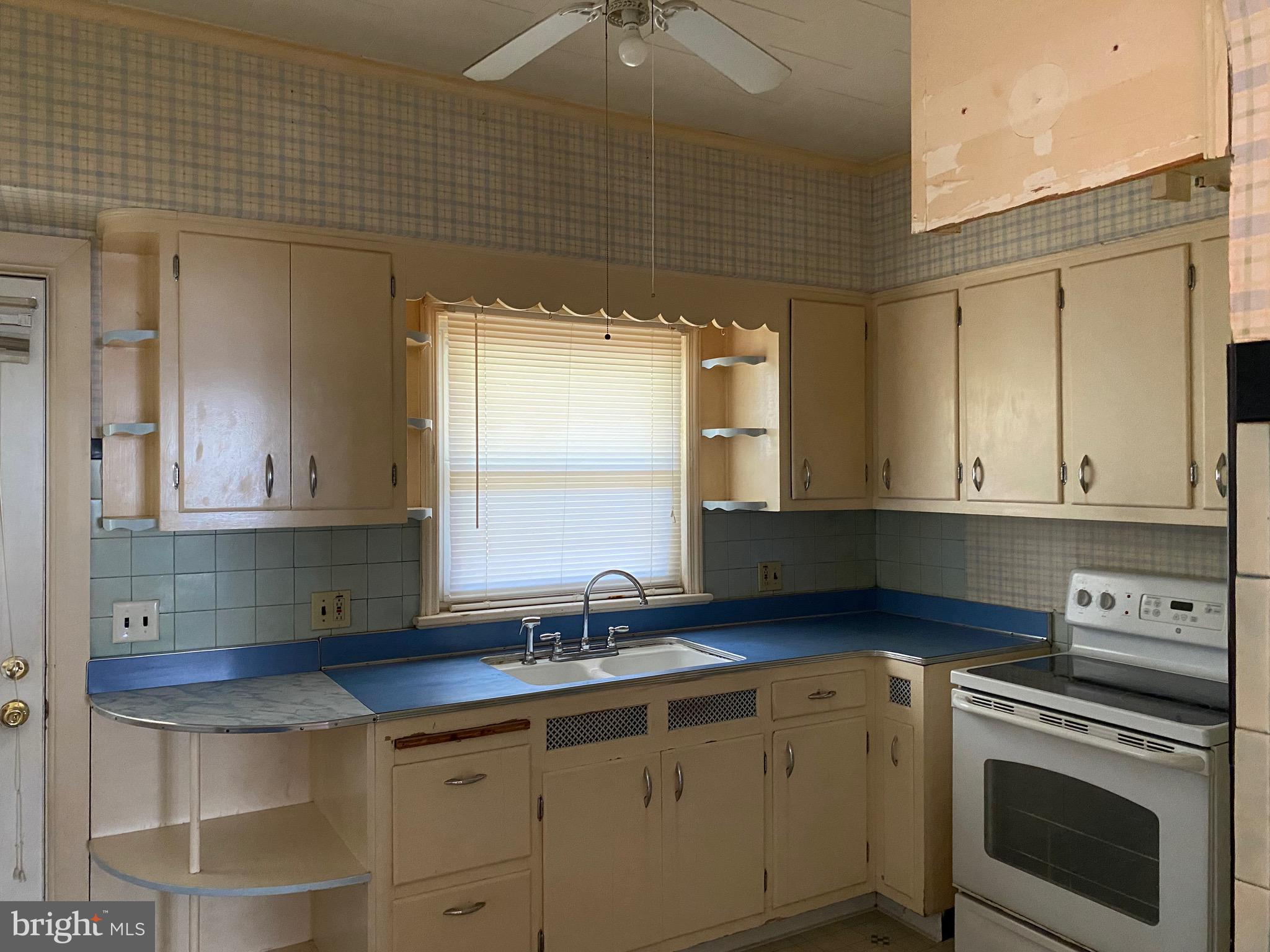 GIRARDVILLE - Residential