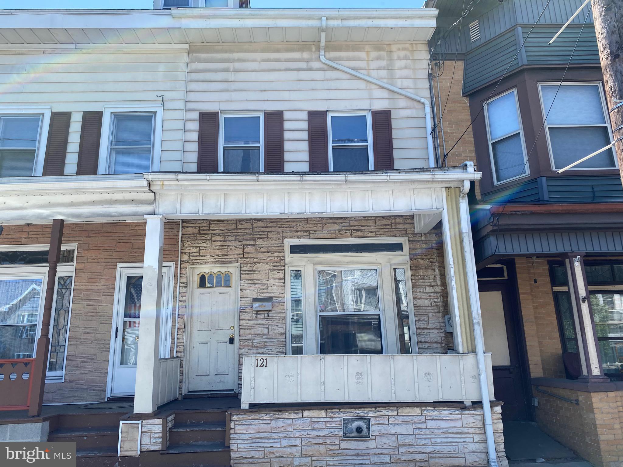 GIRARDVILLE - Residential