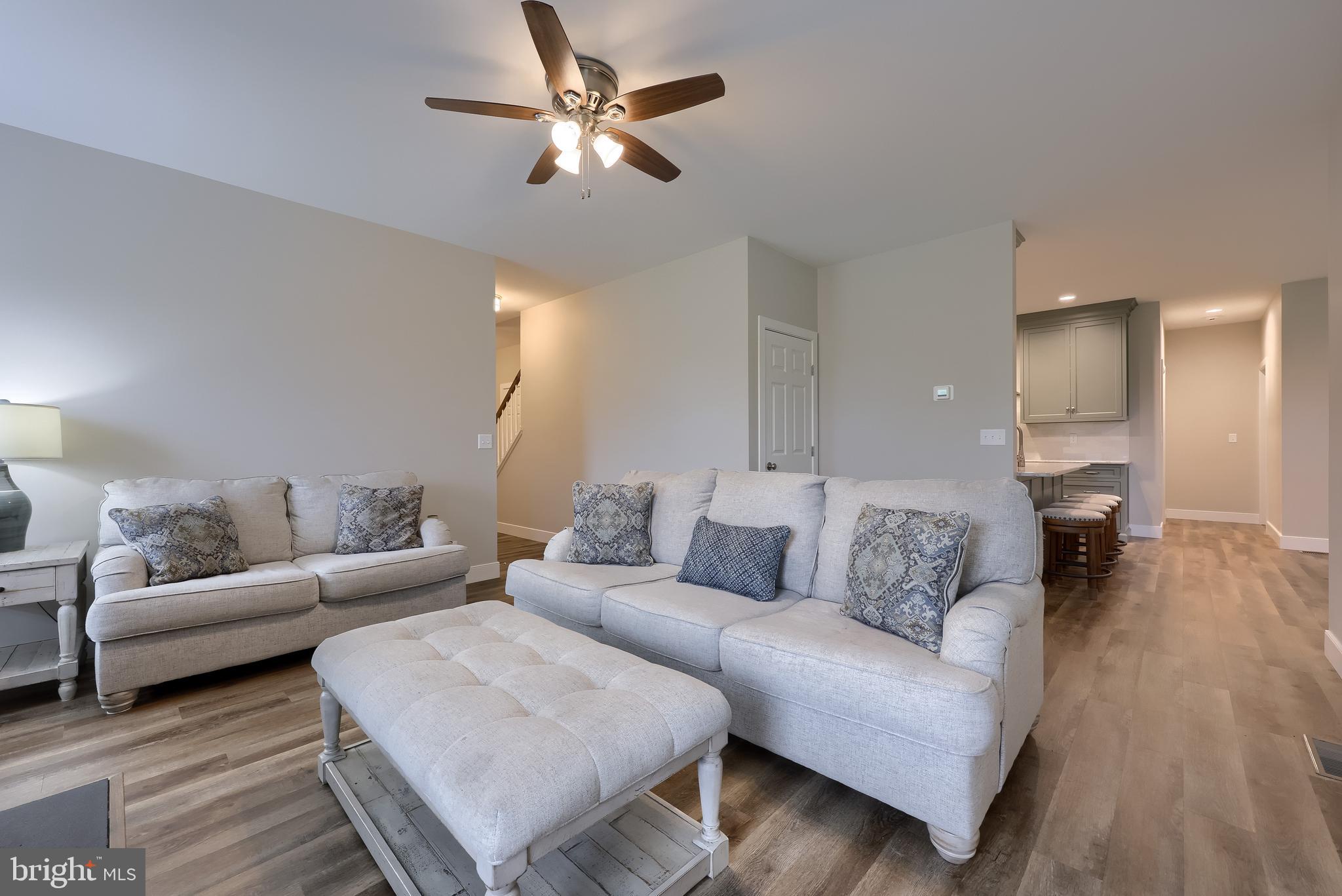 BLOSSOM HILL - Residential