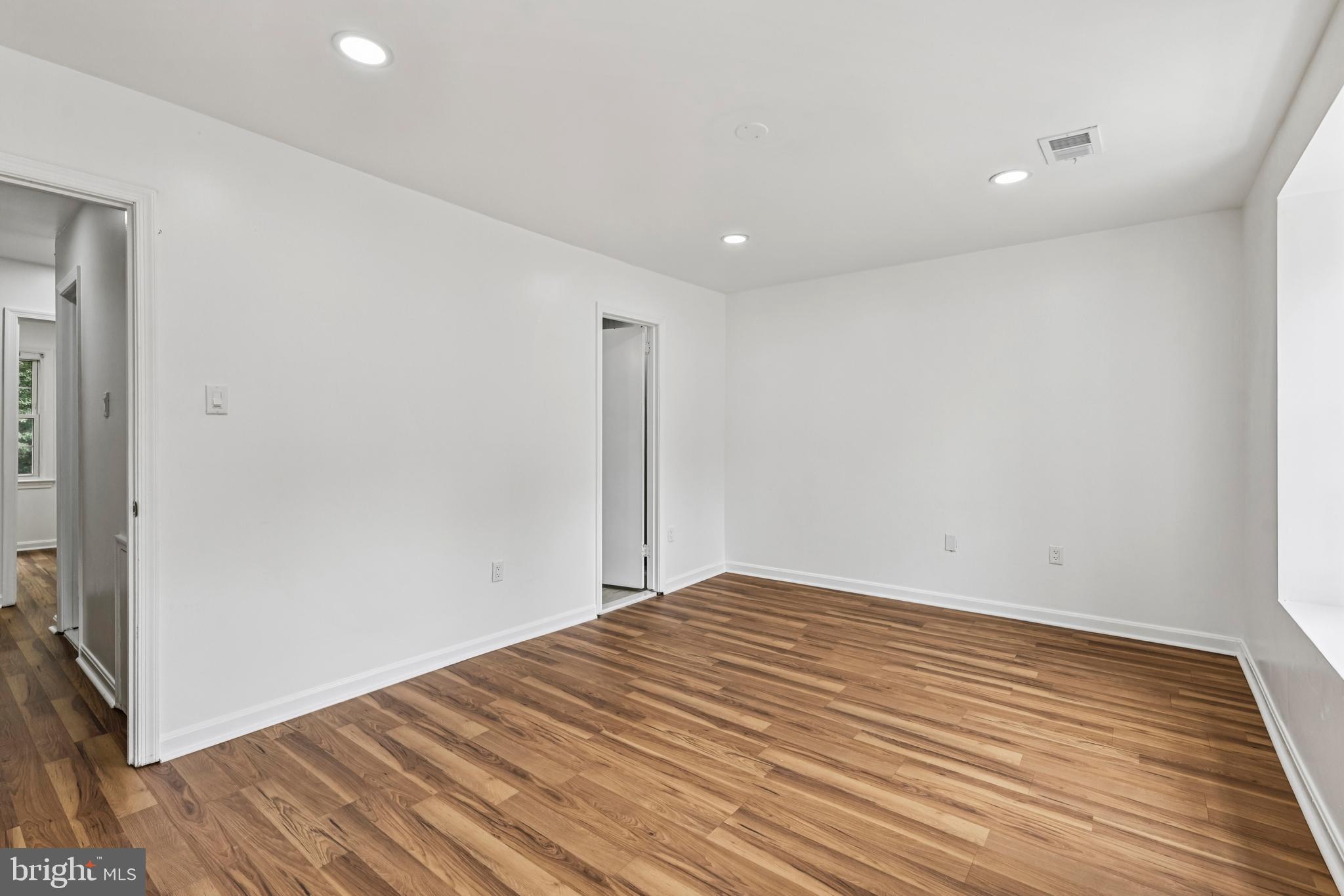 OLD MILL COMMUNITY - Residential