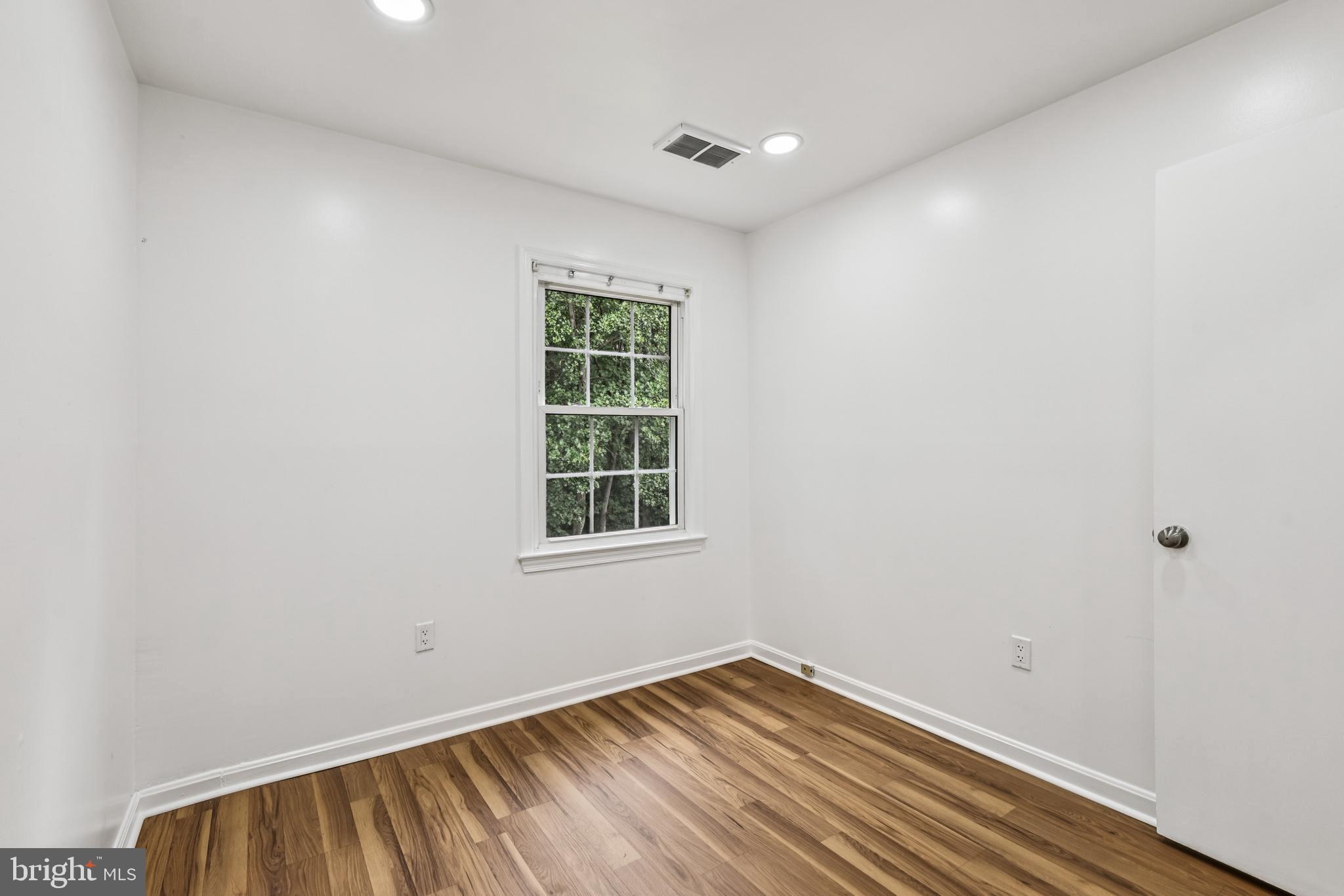 OLD MILL COMMUNITY - Residential