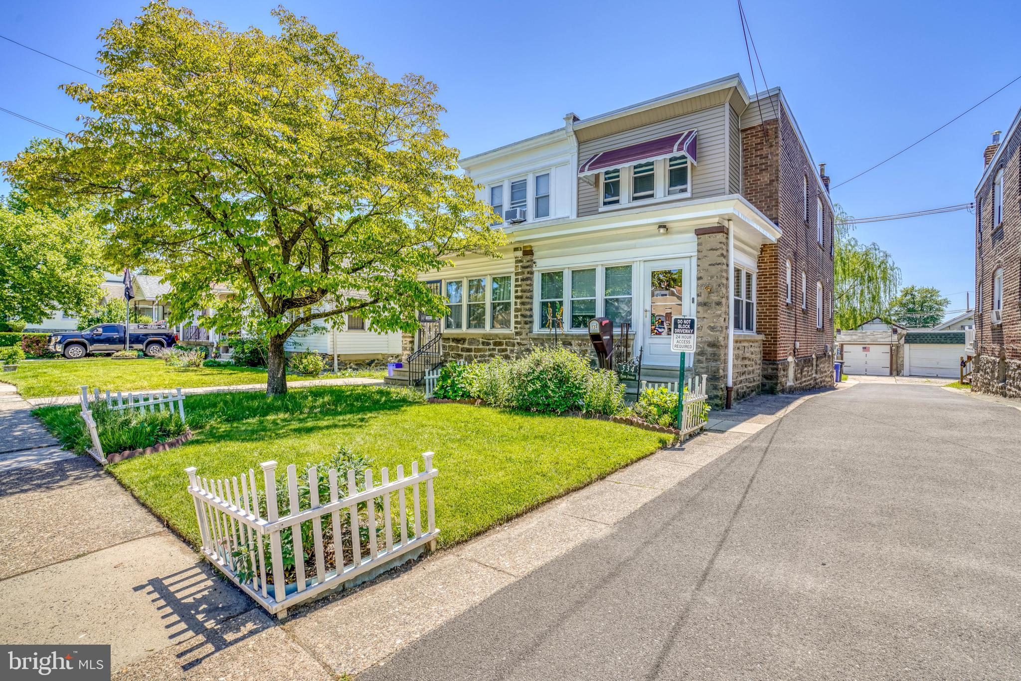 534 TYSON AVENUE