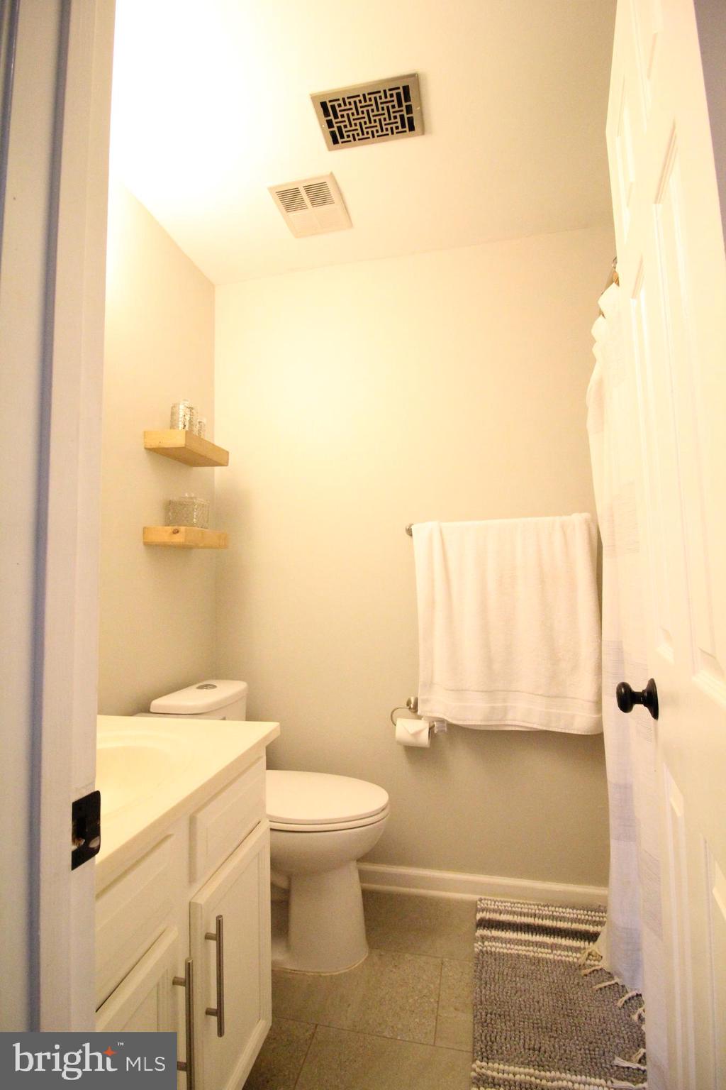 ST CHARLES HAMPSHIRE - Residential