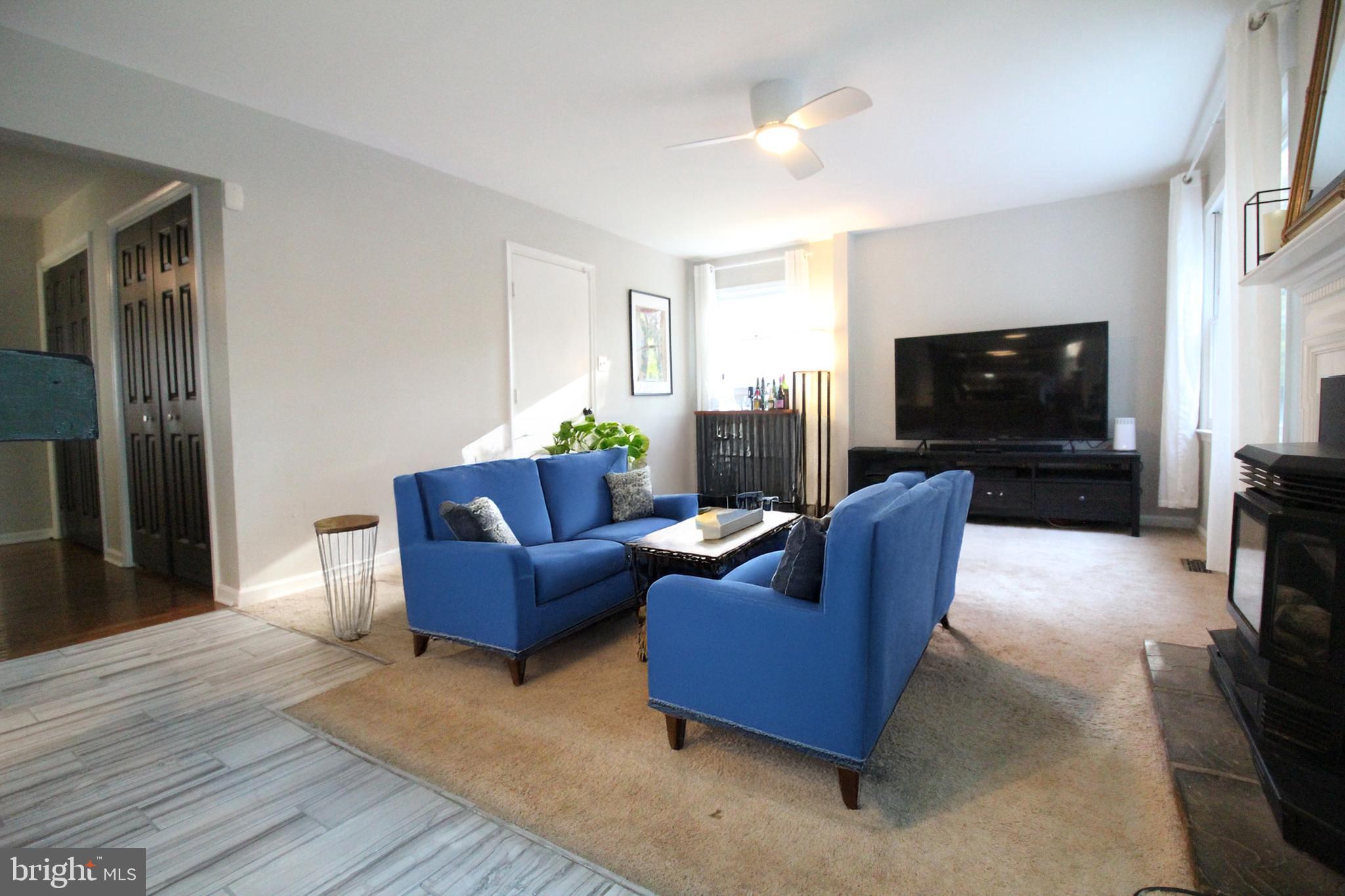 ST CHARLES HAMPSHIRE - Residential