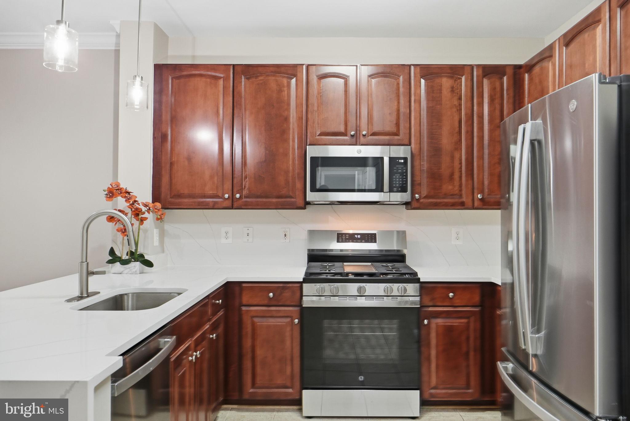 MARKET STREET AT TOWN CENTER - Residential