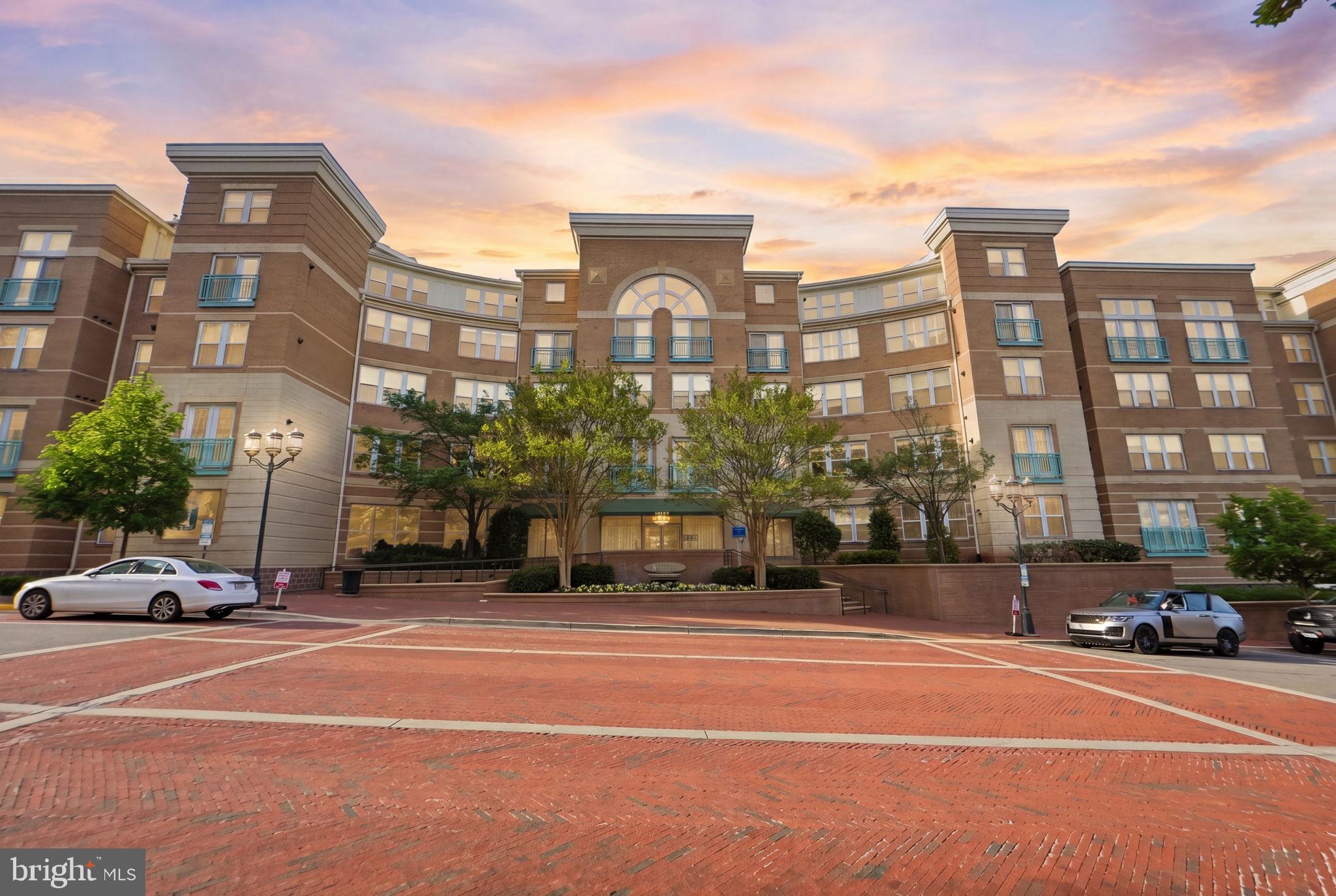 MARKET STREET AT TOWN CENTER - Residential