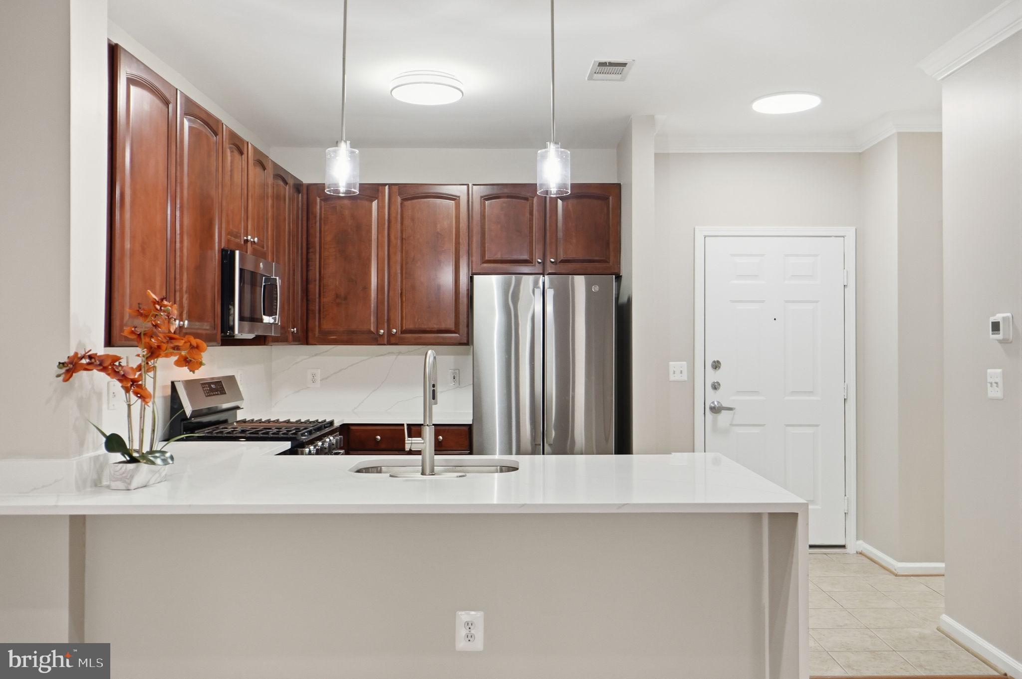 MARKET STREET AT TOWN CENTER - Residential