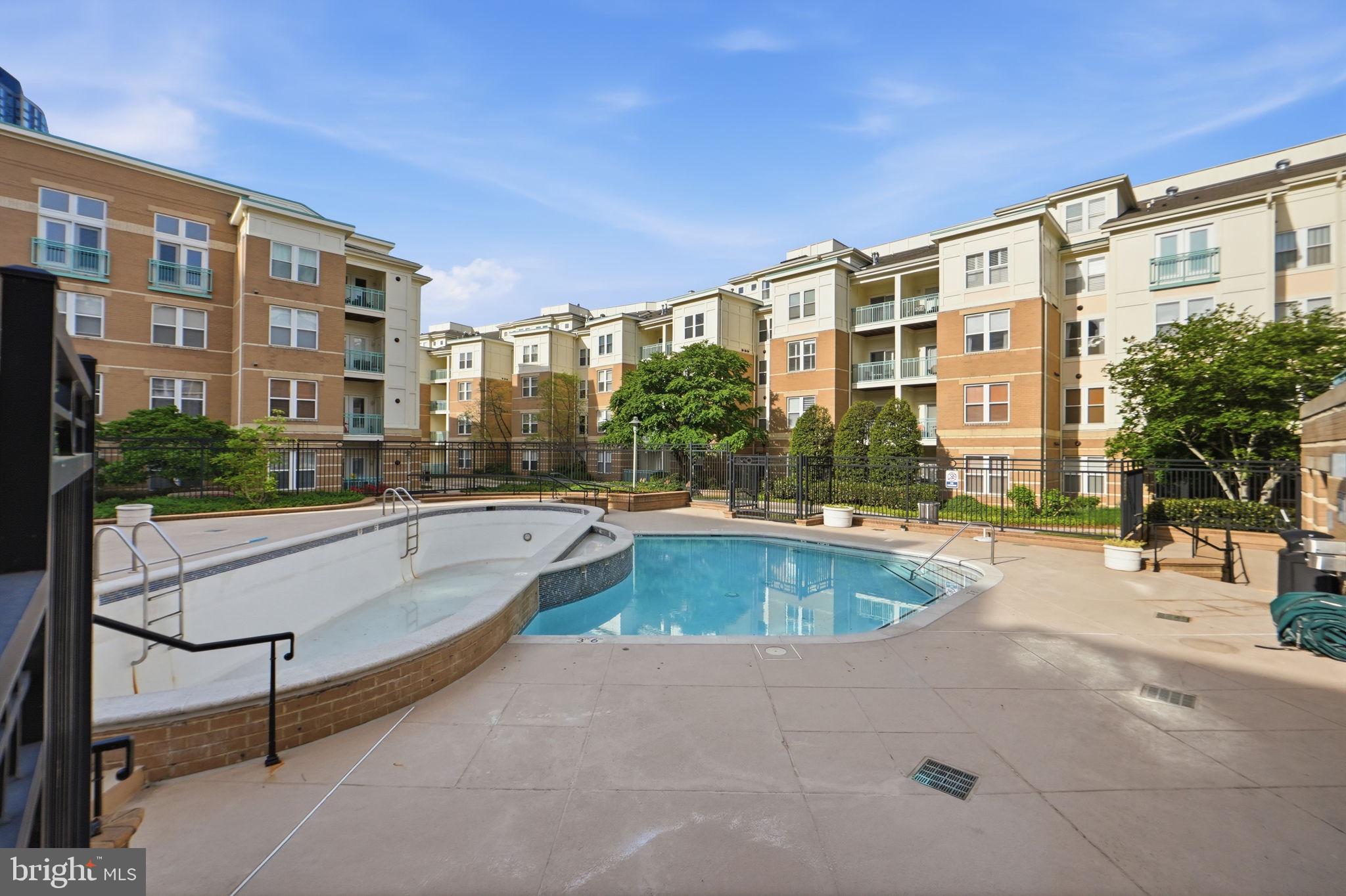 MARKET STREET AT TOWN CENTER - Residential