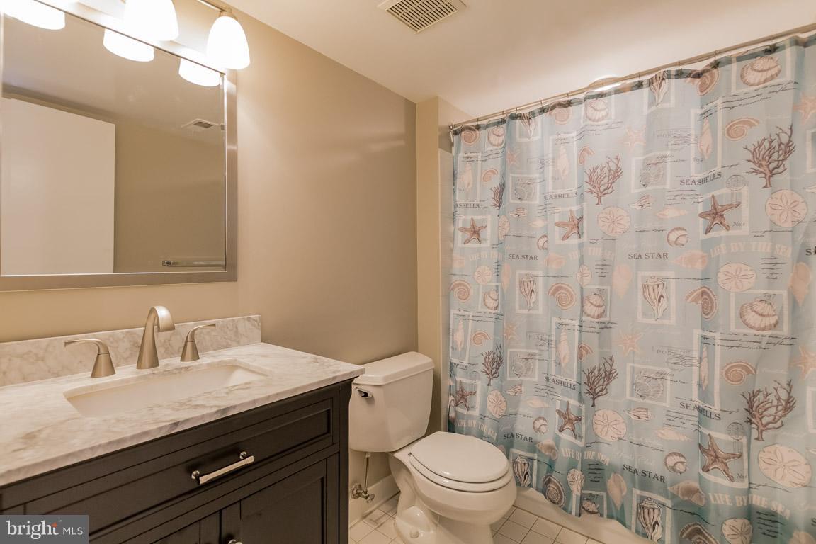 STAPLETON COURT GARDEN - Residential