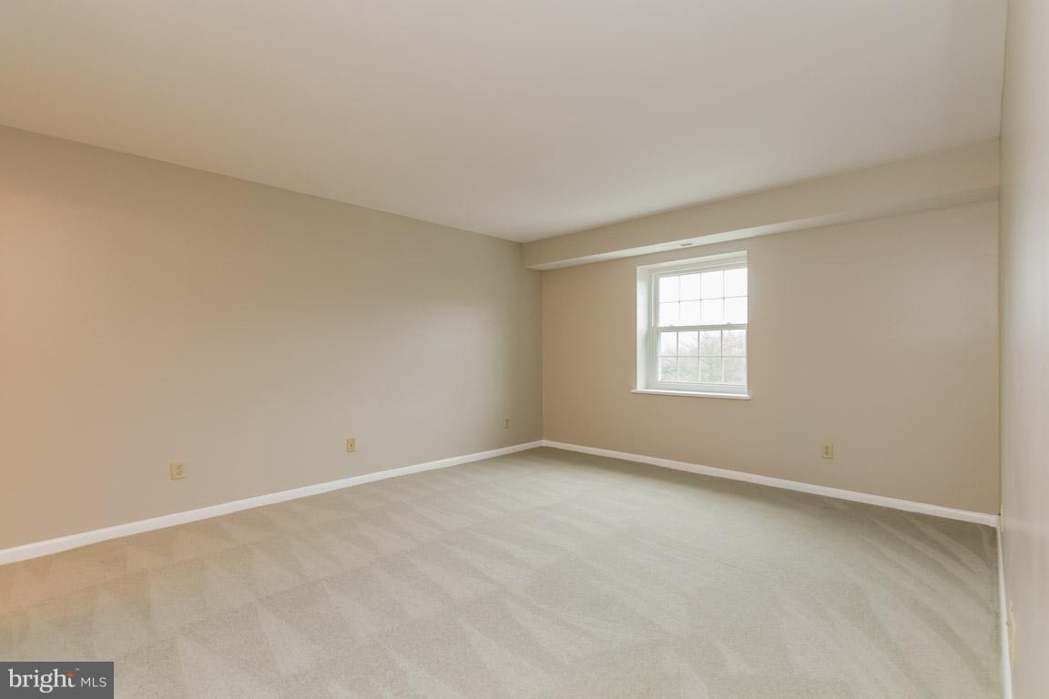 STAPLETON COURT GARDEN - Residential