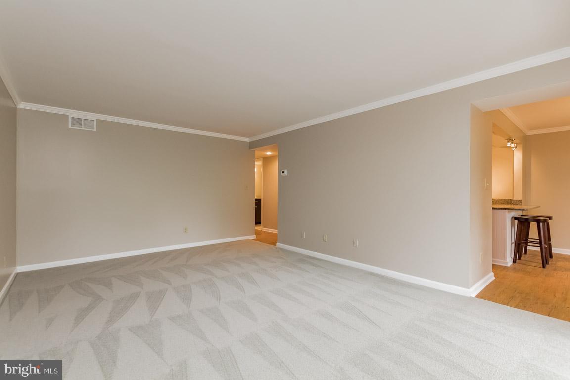 STAPLETON COURT GARDEN - Residential