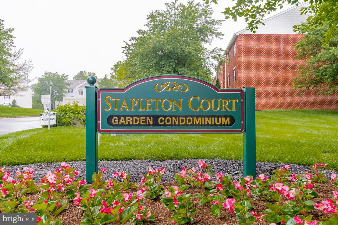 STAPLETON COURT GARDEN - Residential