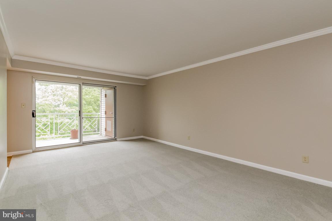 STAPLETON COURT GARDEN - Residential