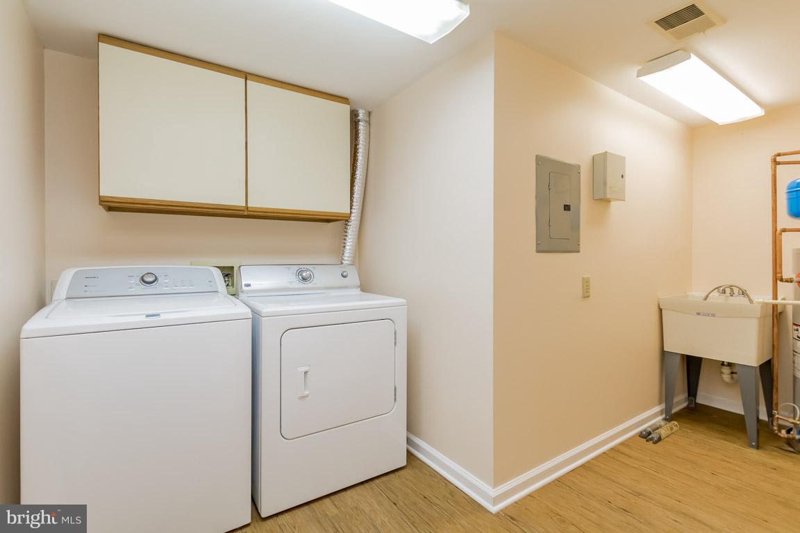 STAPLETON COURT GARDEN - Residential