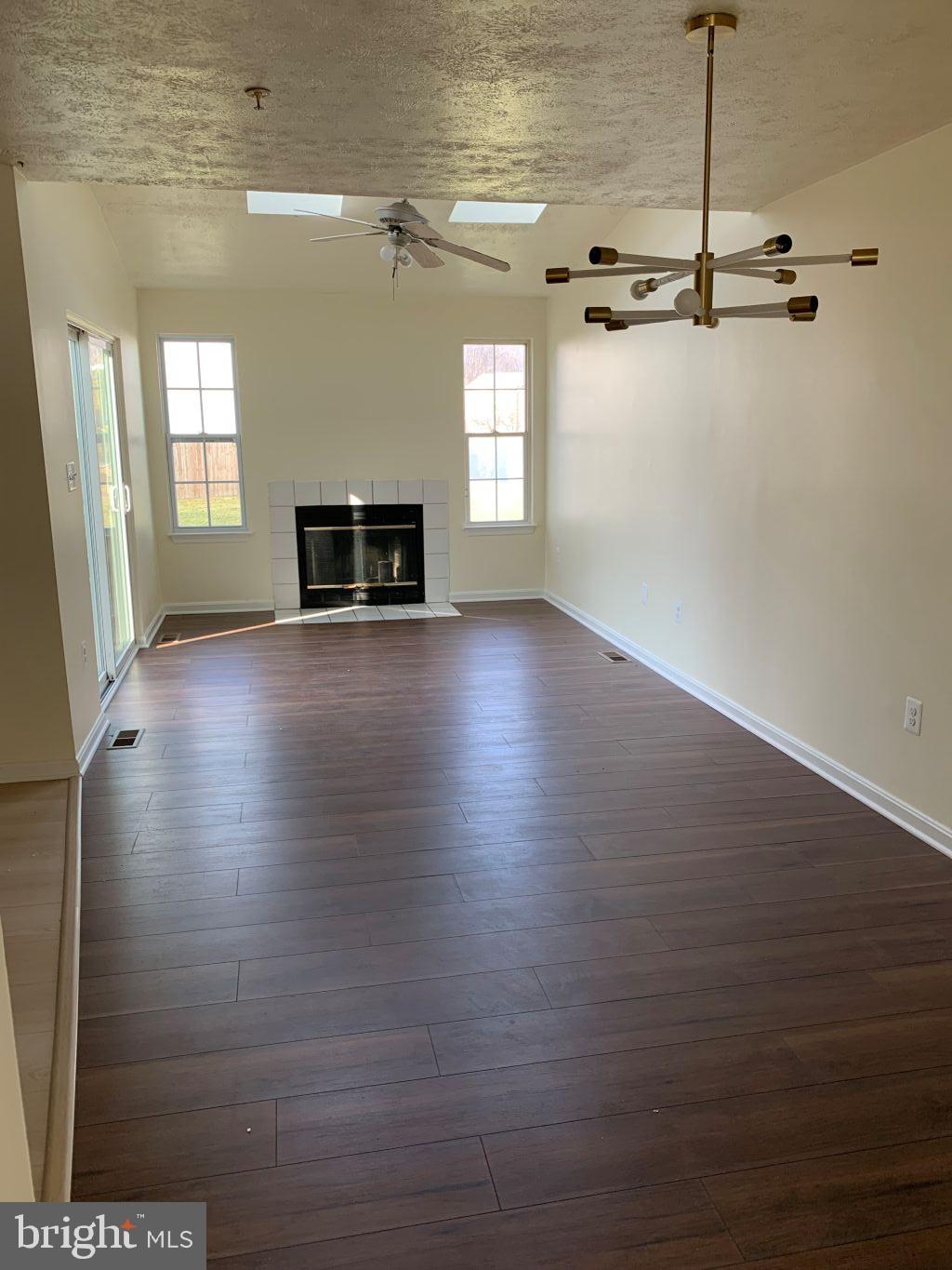 SNOWDEN RIDGE - Residential Lease