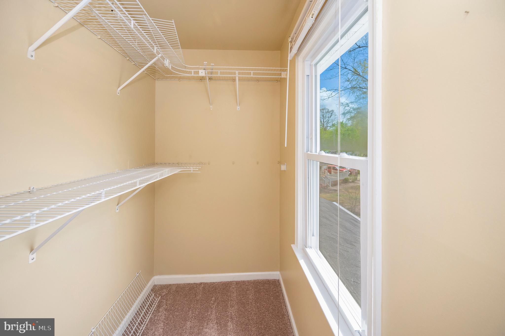 QUEEN'S MILL - Residential