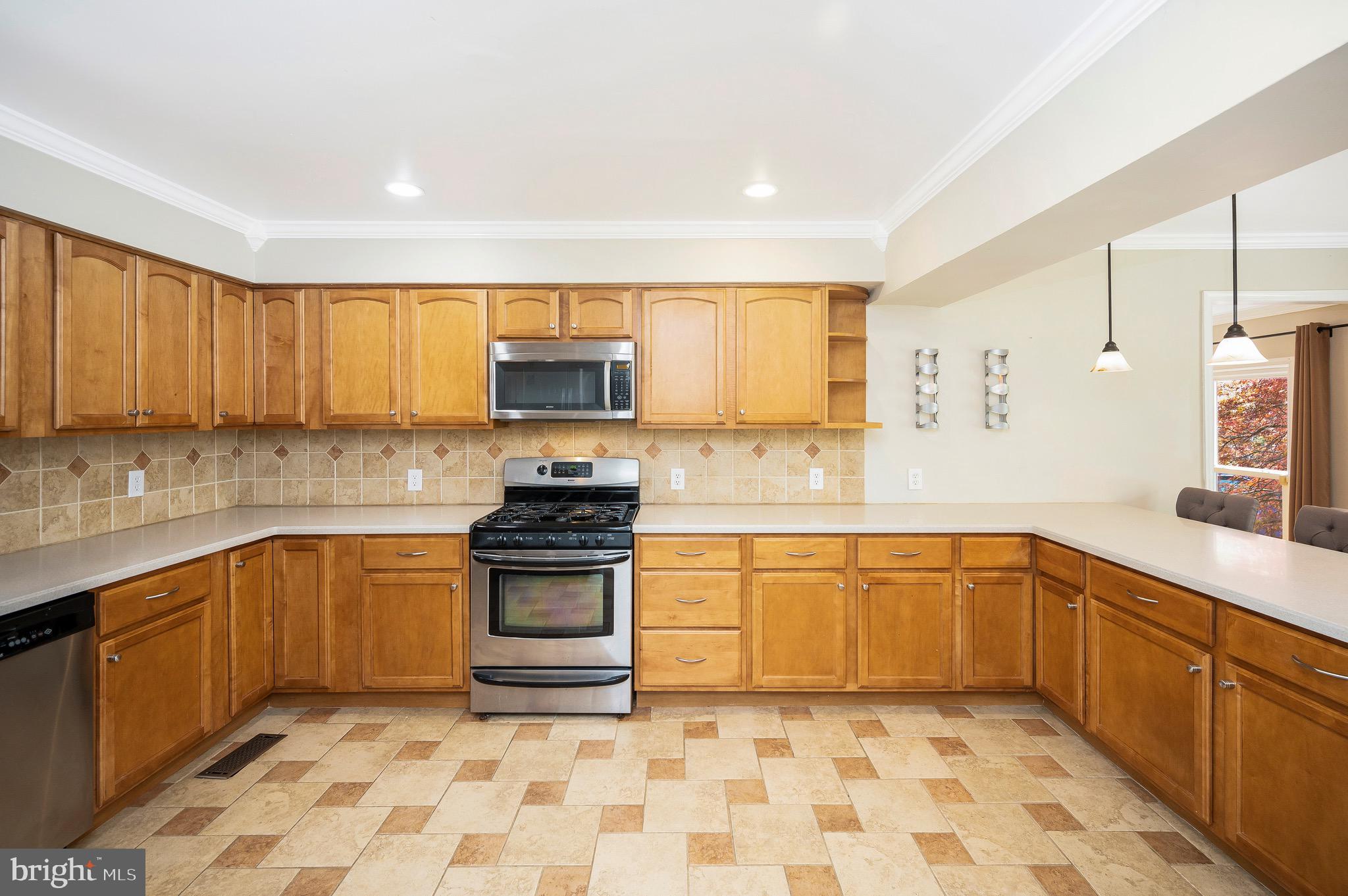 QUEEN'S MILL - Residential