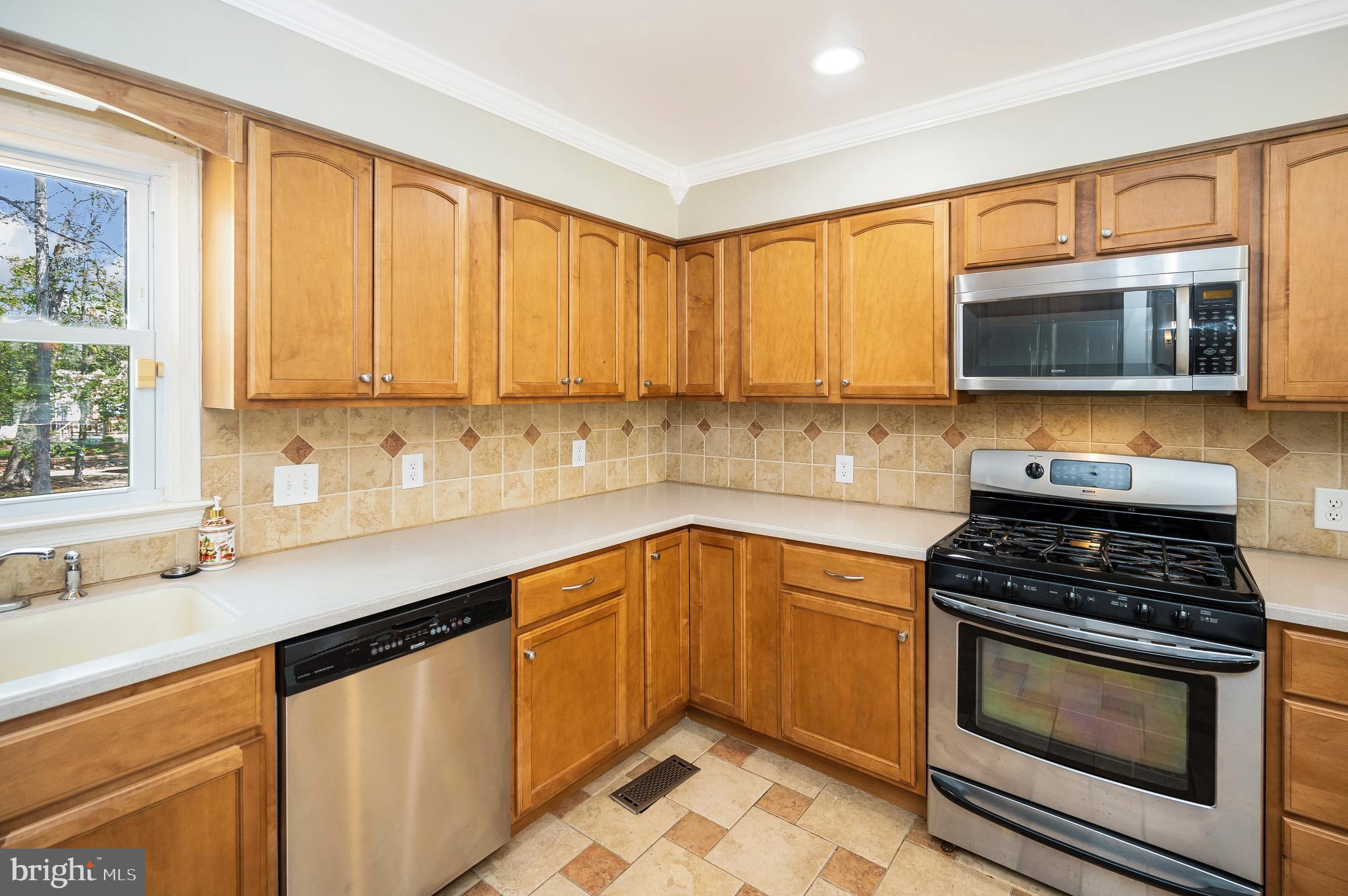 QUEEN'S MILL - Residential