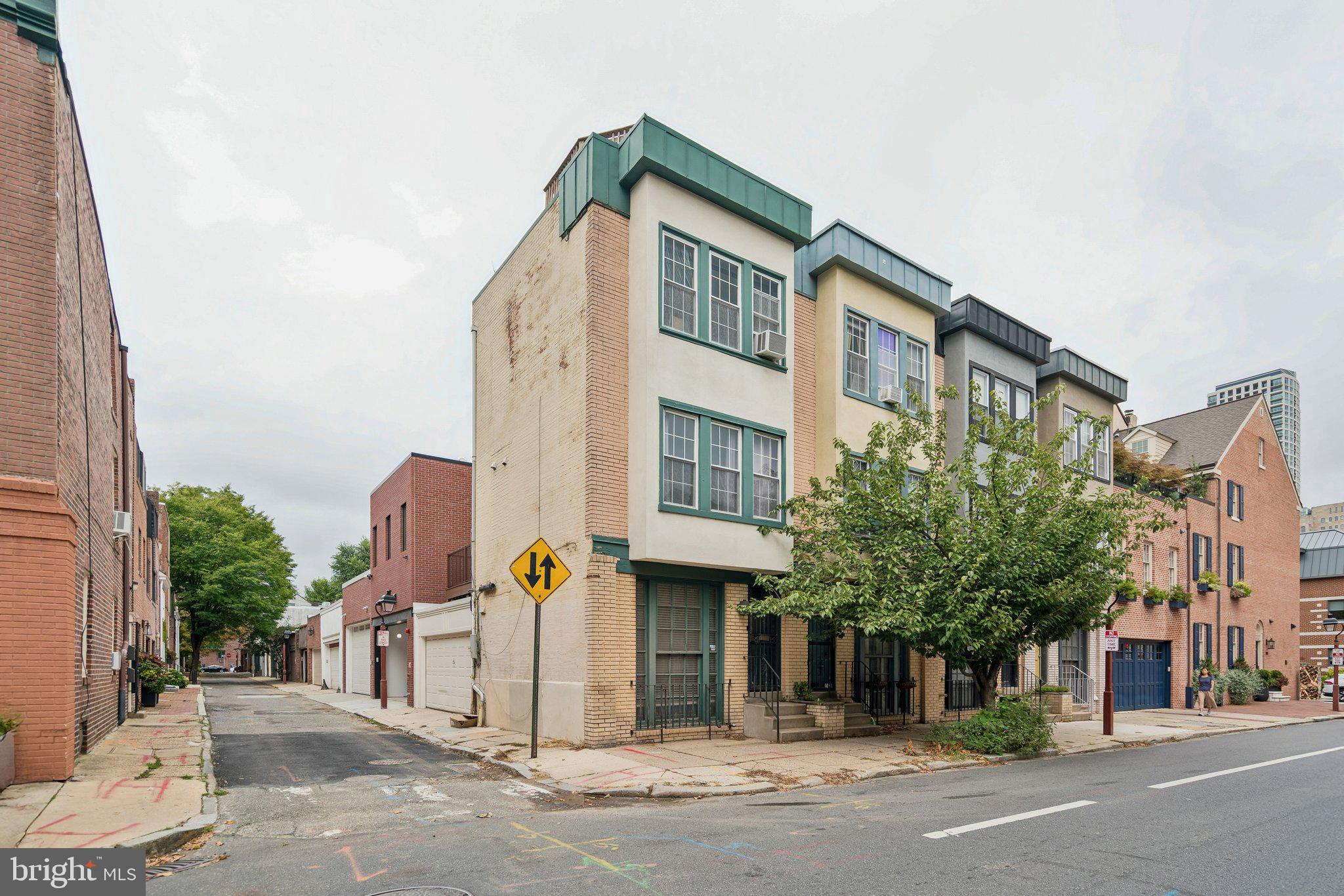 412 S 7TH STREET