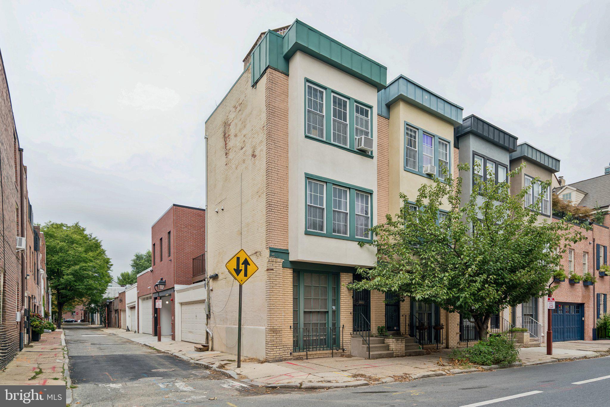 412 S 7TH STREET