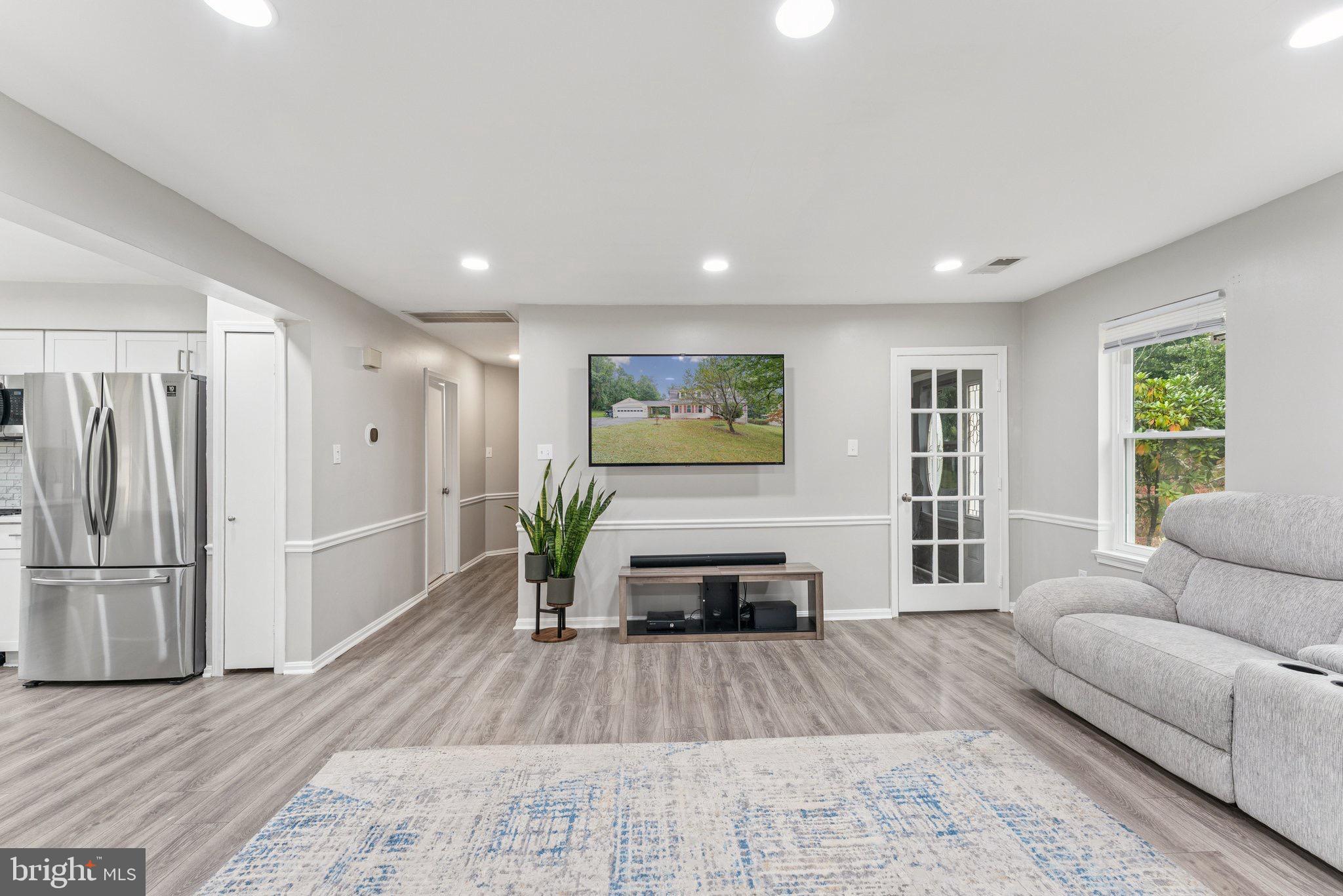 2577 LAUREL BRANCH DRIVE