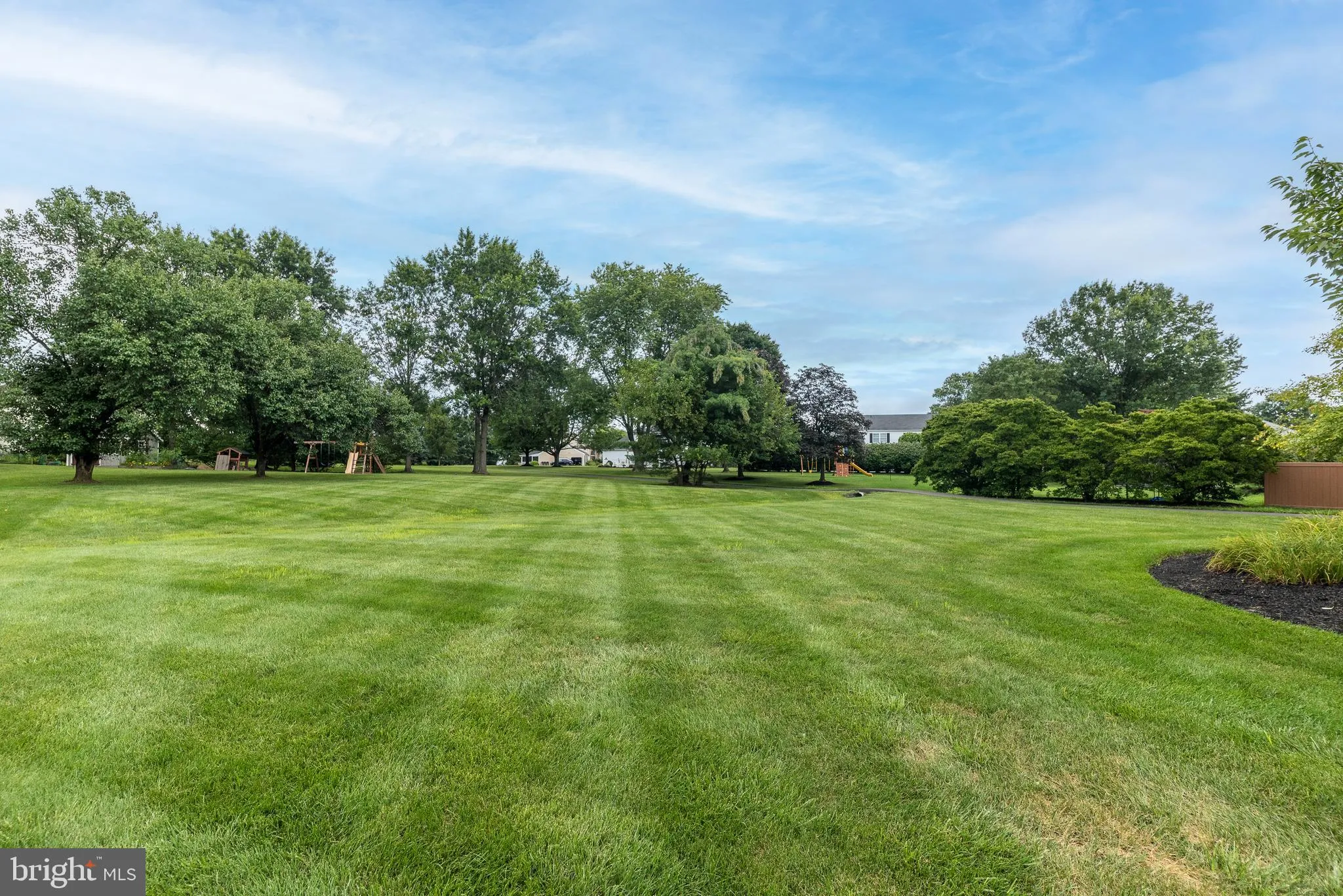 Jamison, Pennsylvania 18929, United States, 4 Bedrooms Bedrooms, ,3 BathroomsBathrooms,Residential,Contingent,183048