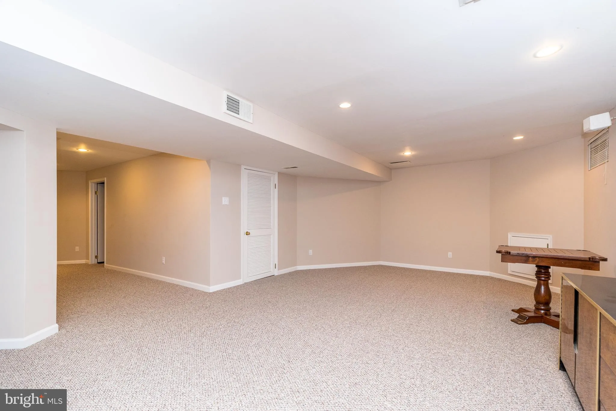 Jamison, Pennsylvania 18929, United States, 4 Bedrooms Bedrooms, ,3 BathroomsBathrooms,Residential,Contingent,183048