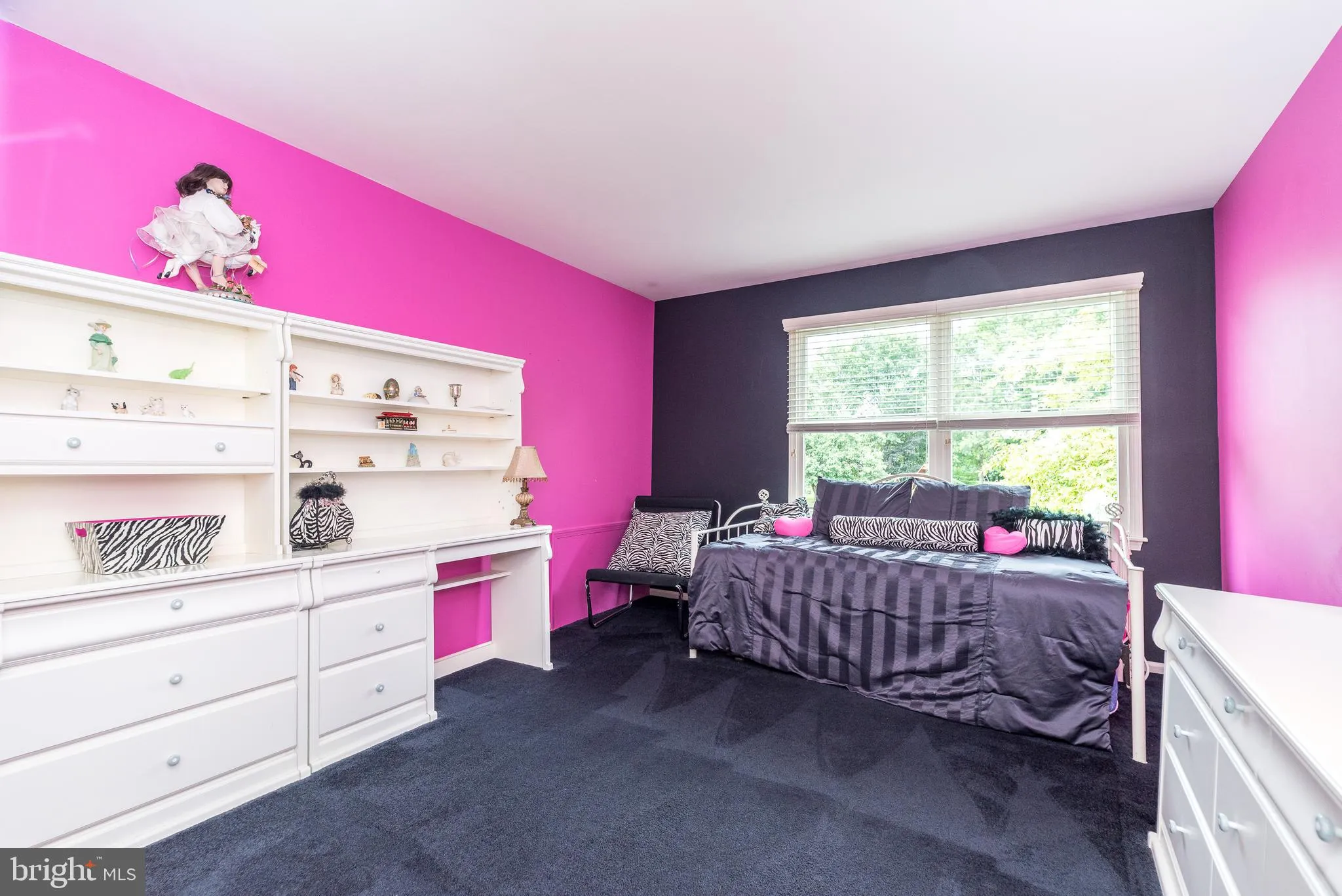 Jamison, Pennsylvania 18929, United States, 4 Bedrooms Bedrooms, ,3 BathroomsBathrooms,Residential,Contingent,183048