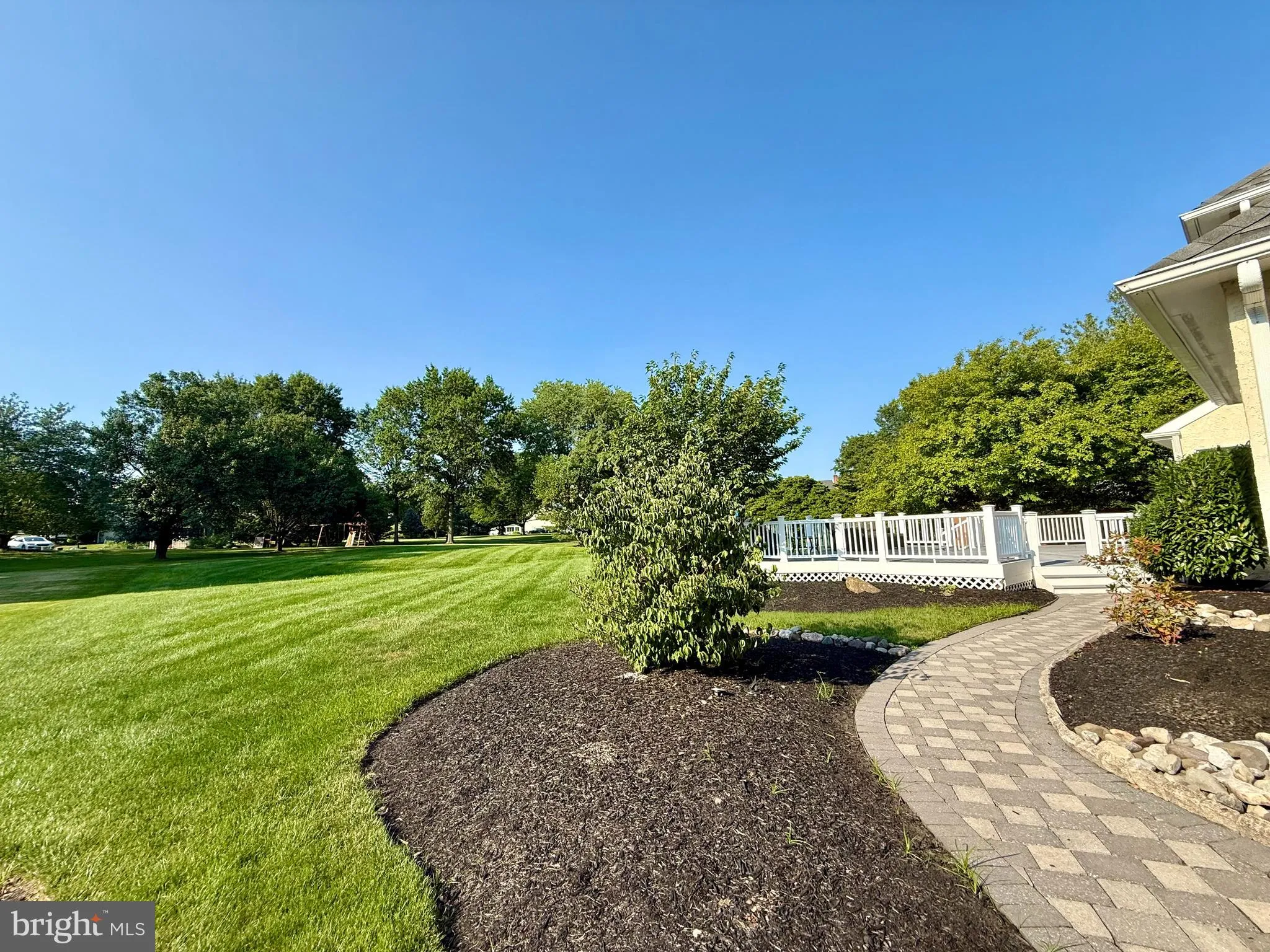 Jamison, Pennsylvania 18929, United States, 4 Bedrooms Bedrooms, ,3 BathroomsBathrooms,Residential,Contingent,183048