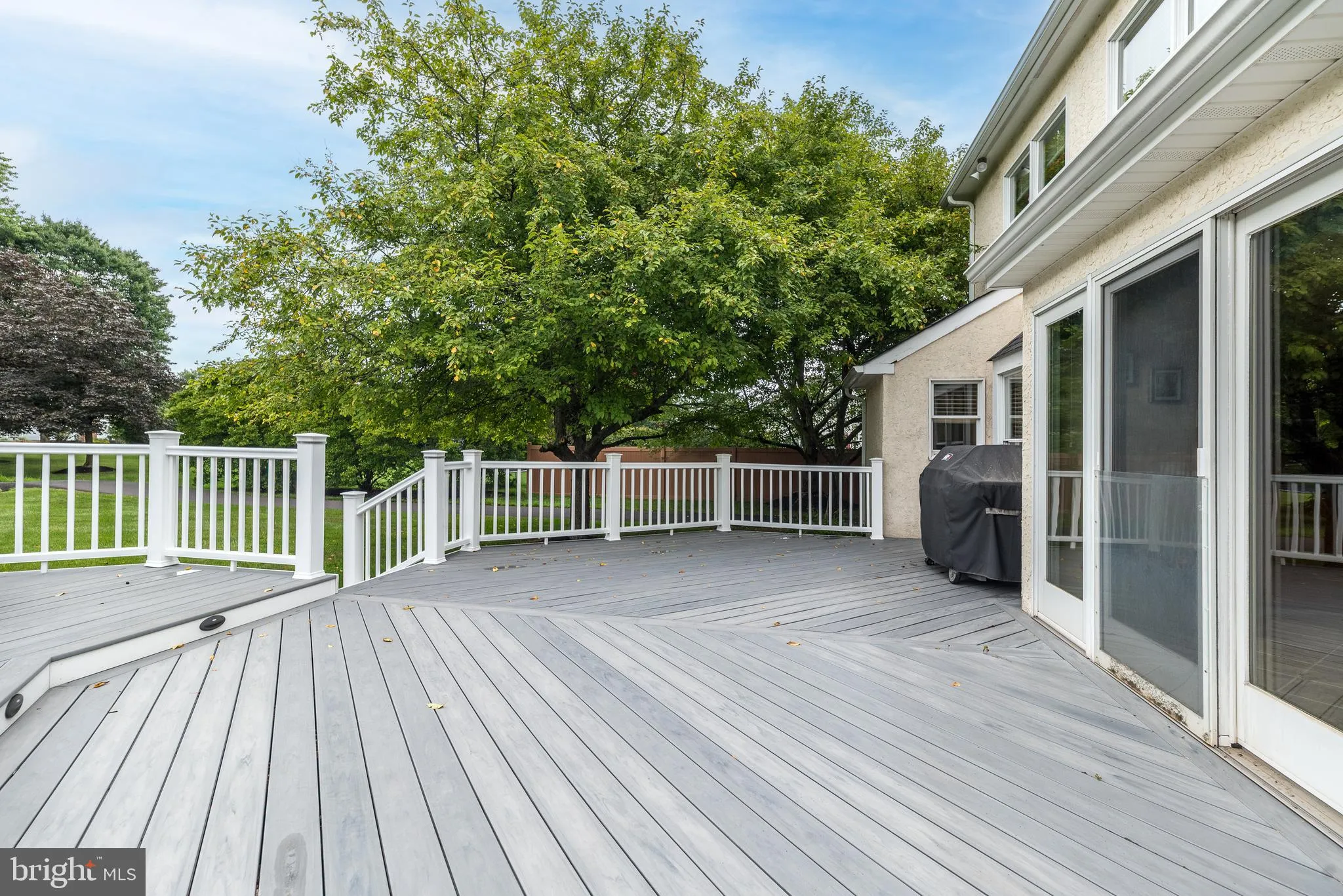 Jamison, Pennsylvania 18929, United States, 4 Bedrooms Bedrooms, ,3 BathroomsBathrooms,Residential,Contingent,183048