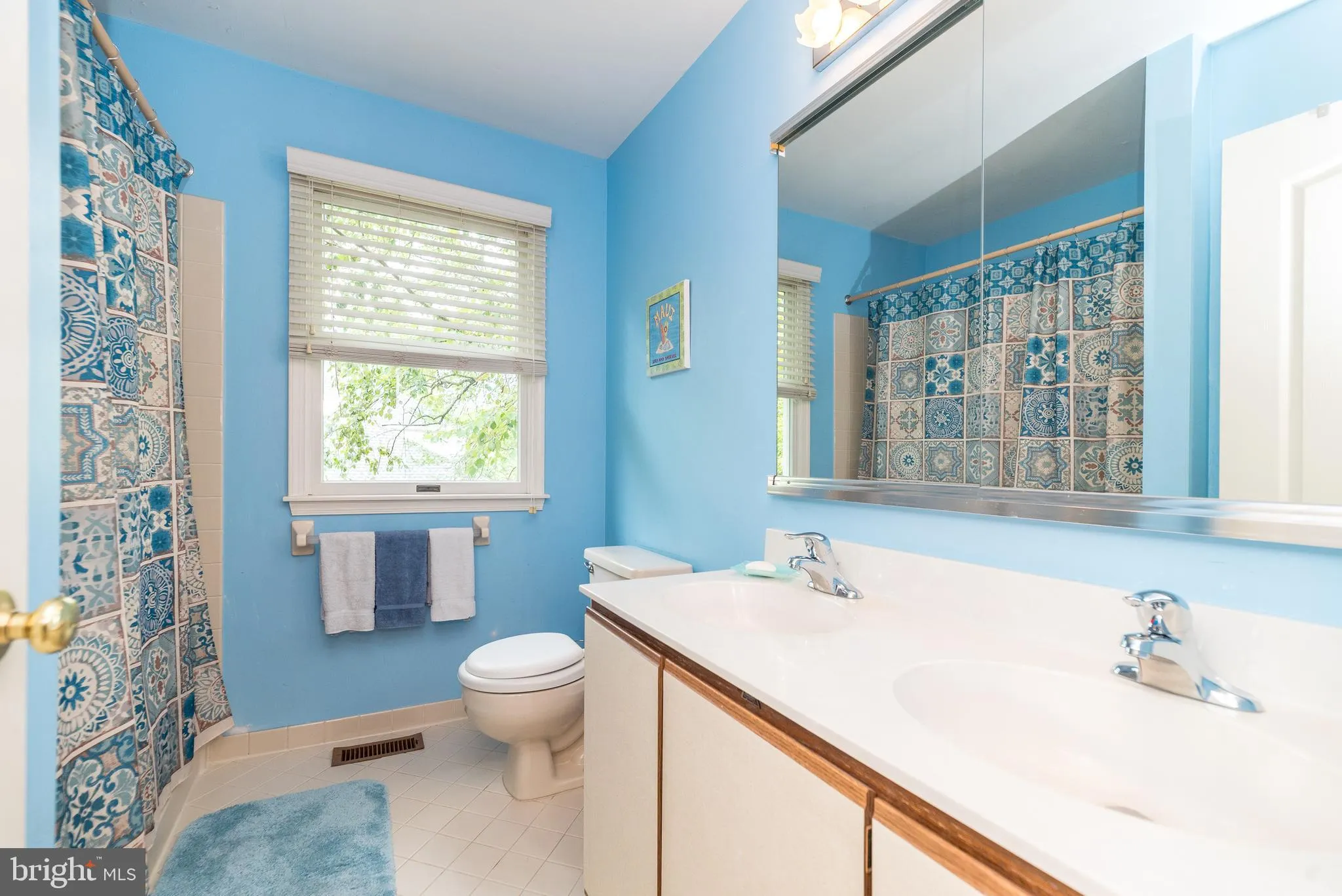 Jamison, Pennsylvania 18929, United States, 4 Bedrooms Bedrooms, ,3 BathroomsBathrooms,Residential,Contingent,183048