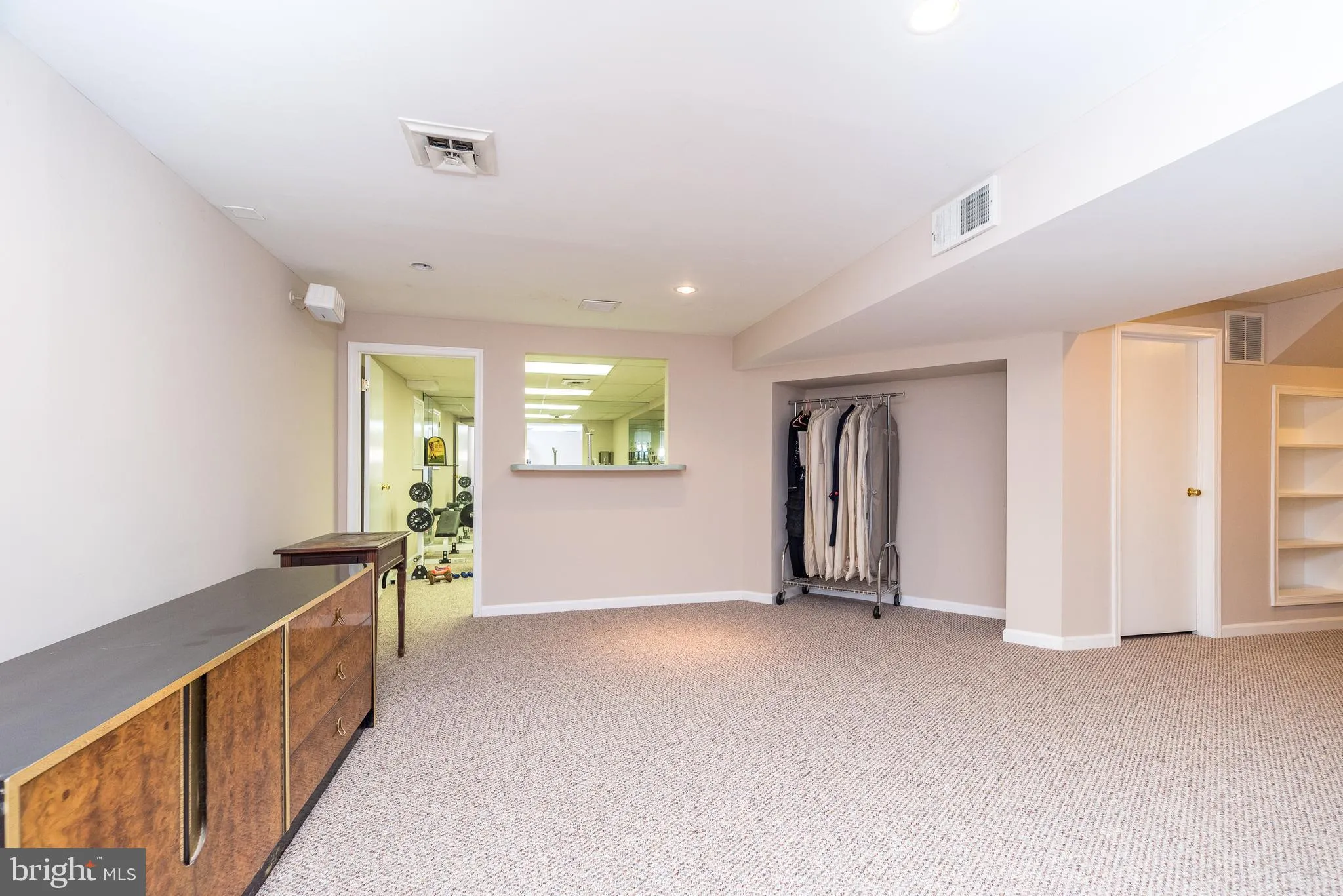 Jamison, Pennsylvania 18929, United States, 4 Bedrooms Bedrooms, ,3 BathroomsBathrooms,Residential,Contingent,183048