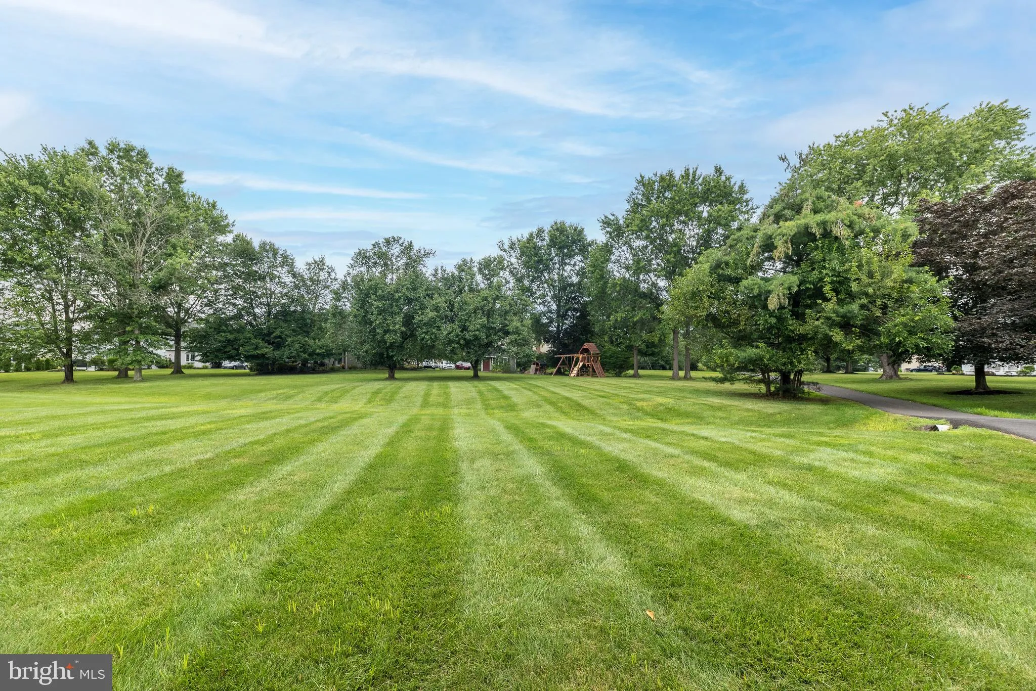 Jamison, Pennsylvania 18929, United States, 4 Bedrooms Bedrooms, ,3 BathroomsBathrooms,Residential,Contingent,183048