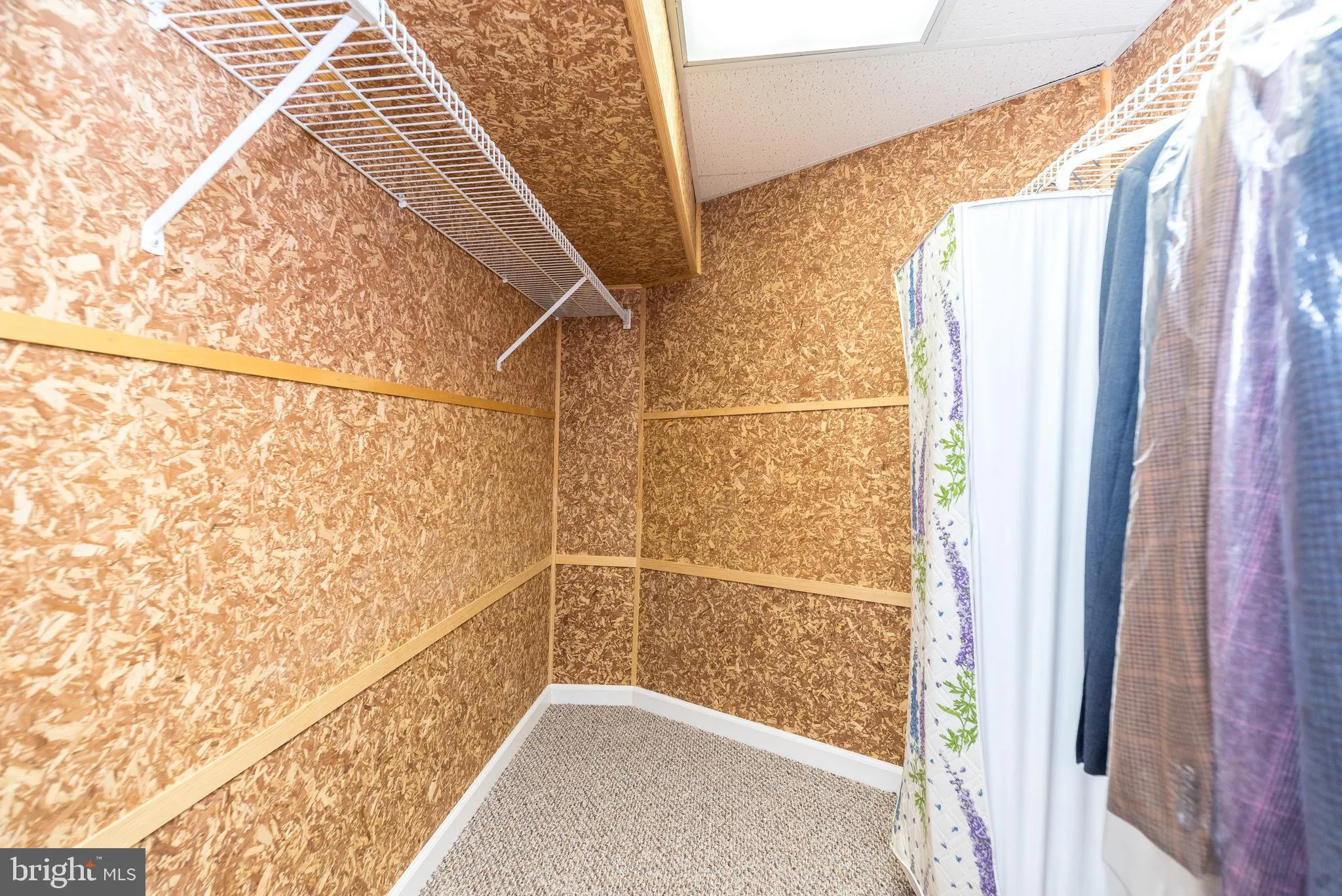 Jamison, Pennsylvania 18929, United States, 4 Bedrooms Bedrooms, ,3 BathroomsBathrooms,Residential,Contingent,183048