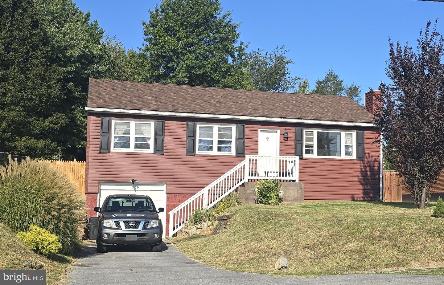 1041 N MILDRED STREET