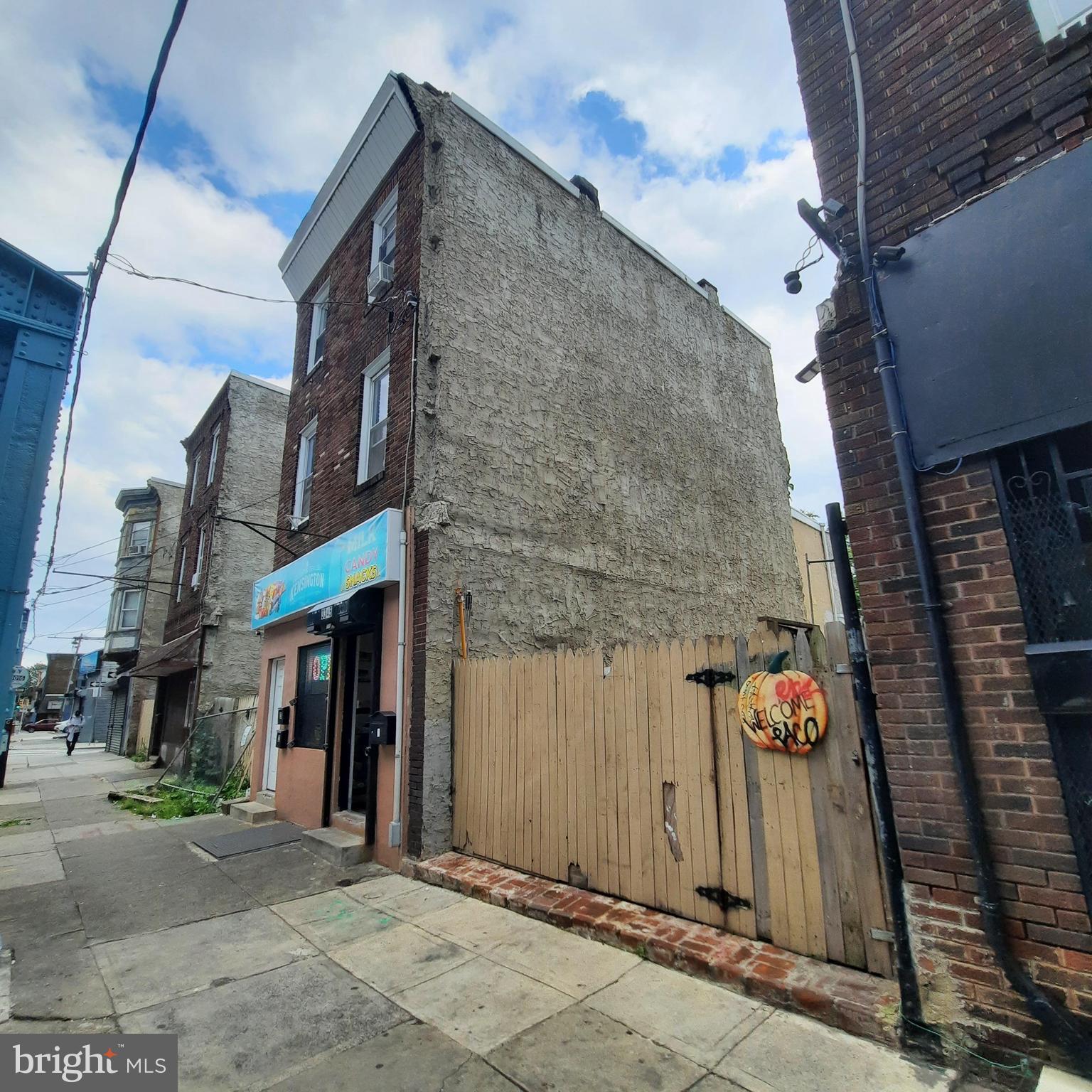 3345 KENSINGTON AVENUE