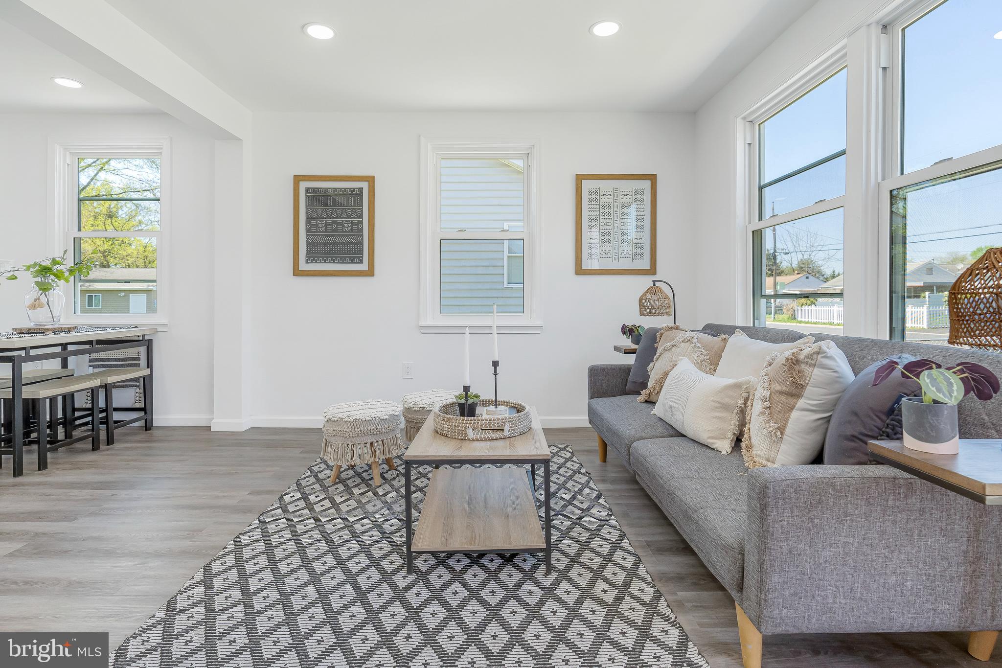 MARLYN TERRACE - Residential