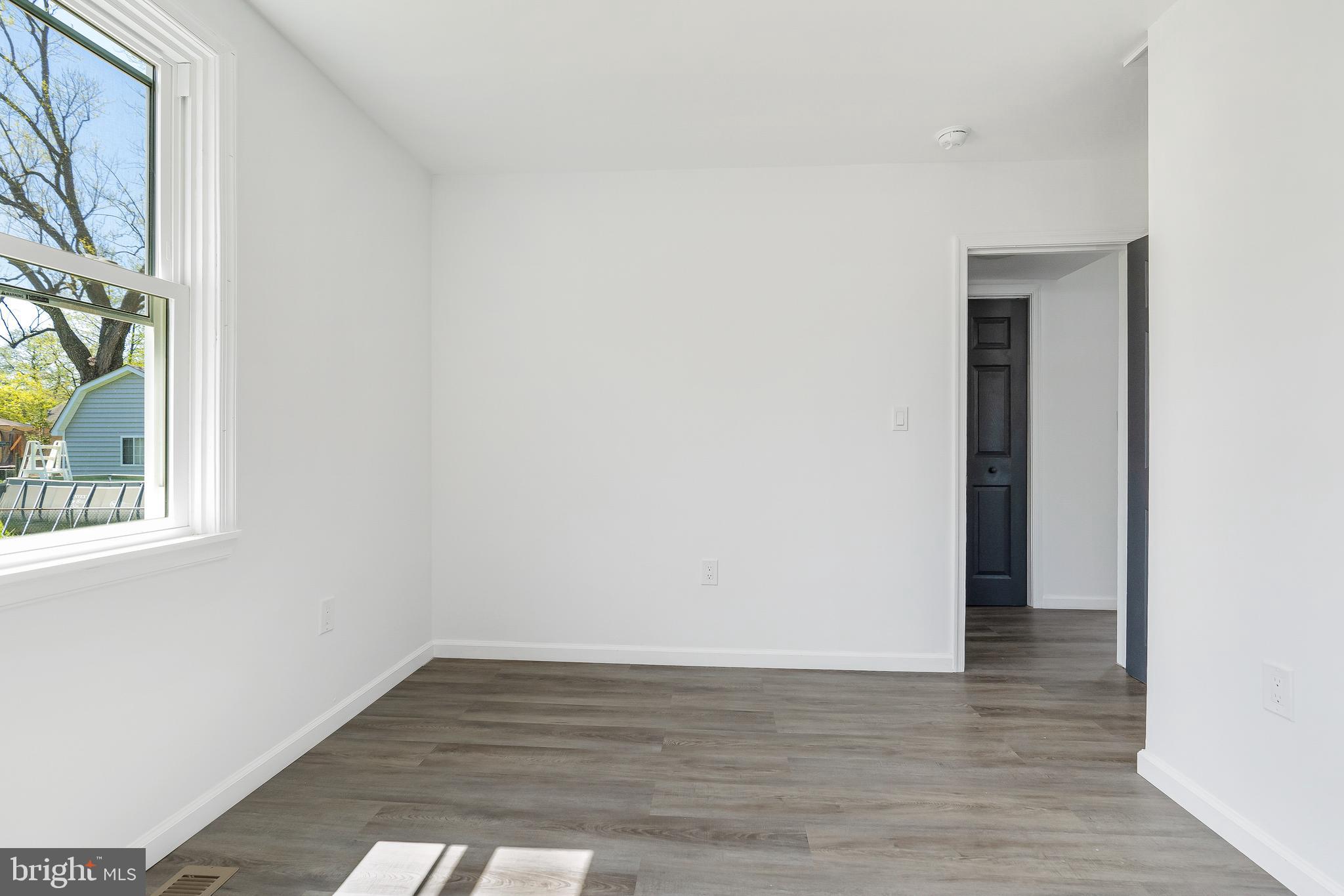 MARLYN TERRACE - Residential